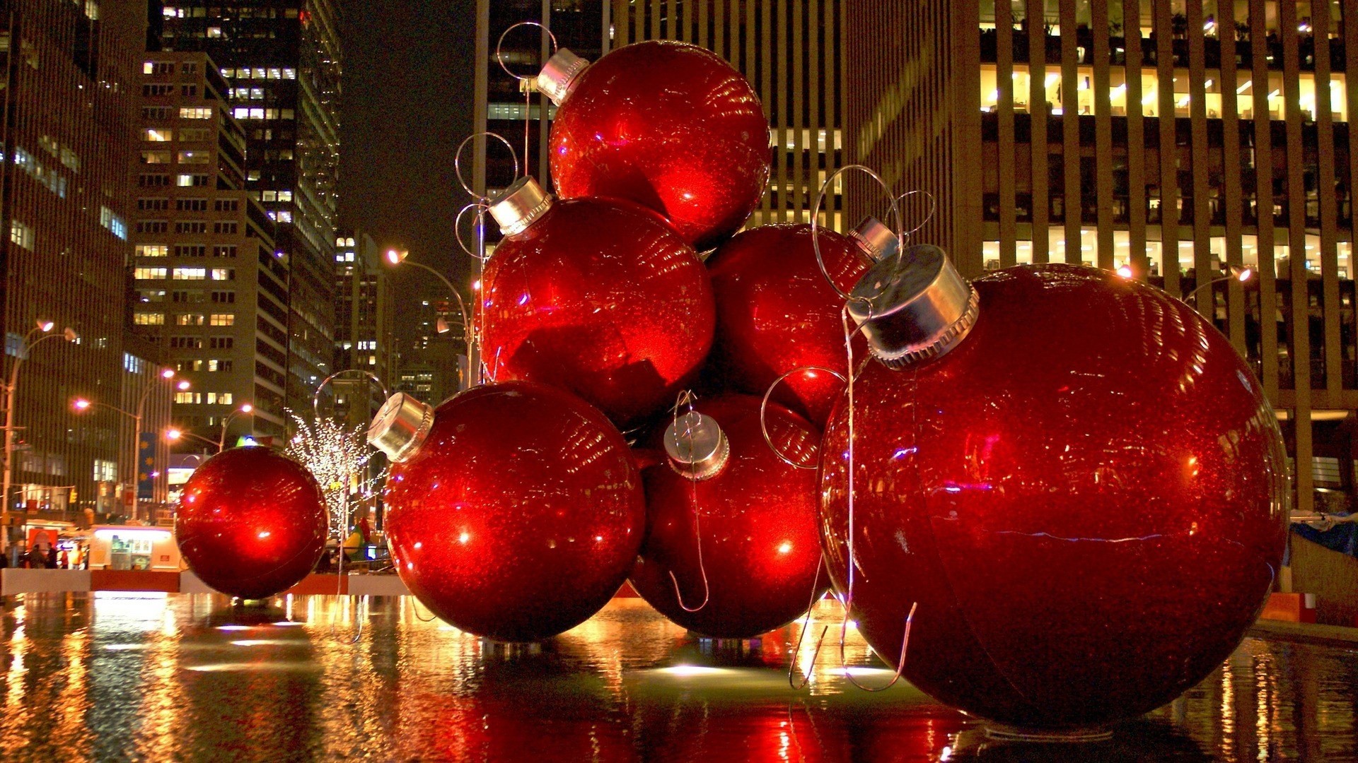 Giant Red Christmas Ornaments in NYC HD Wallpaper