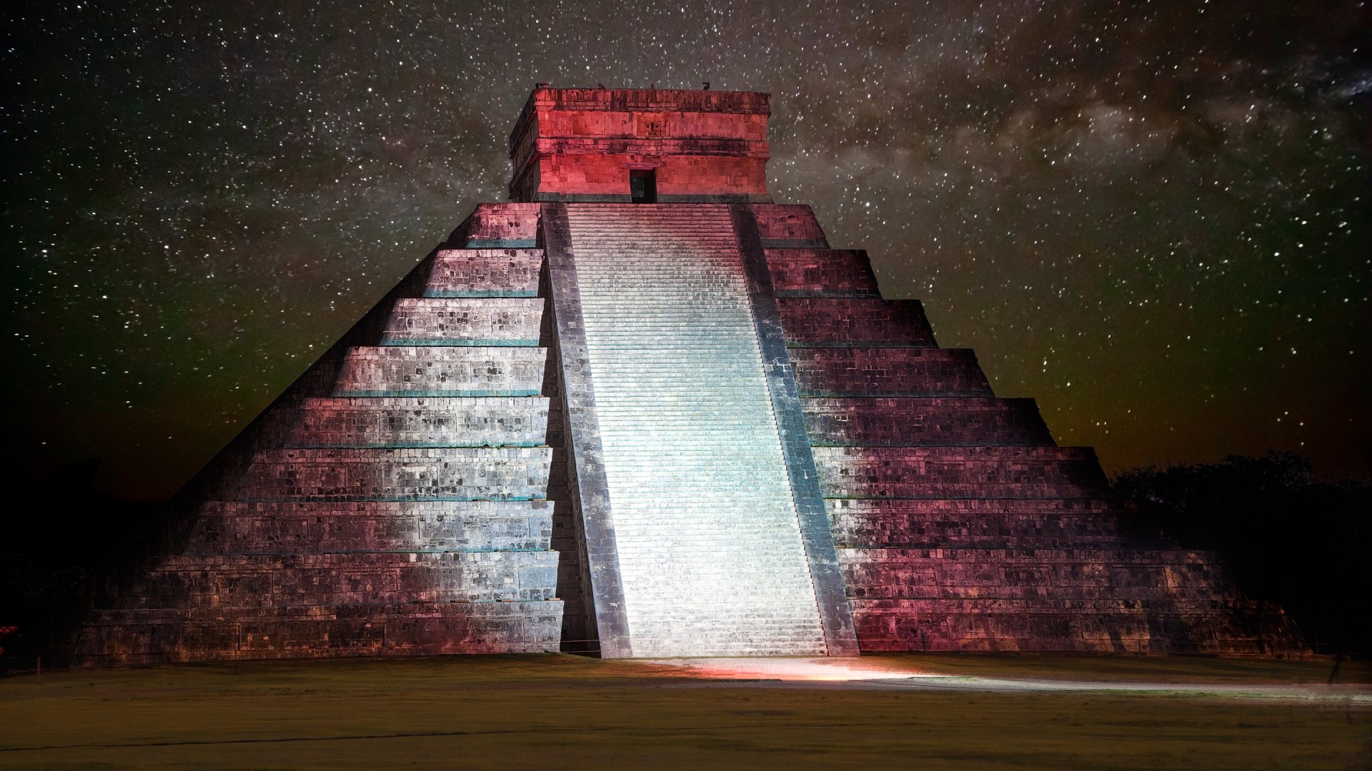 Chichen Itza Pyramid Under the Stars HD Wallpaper
