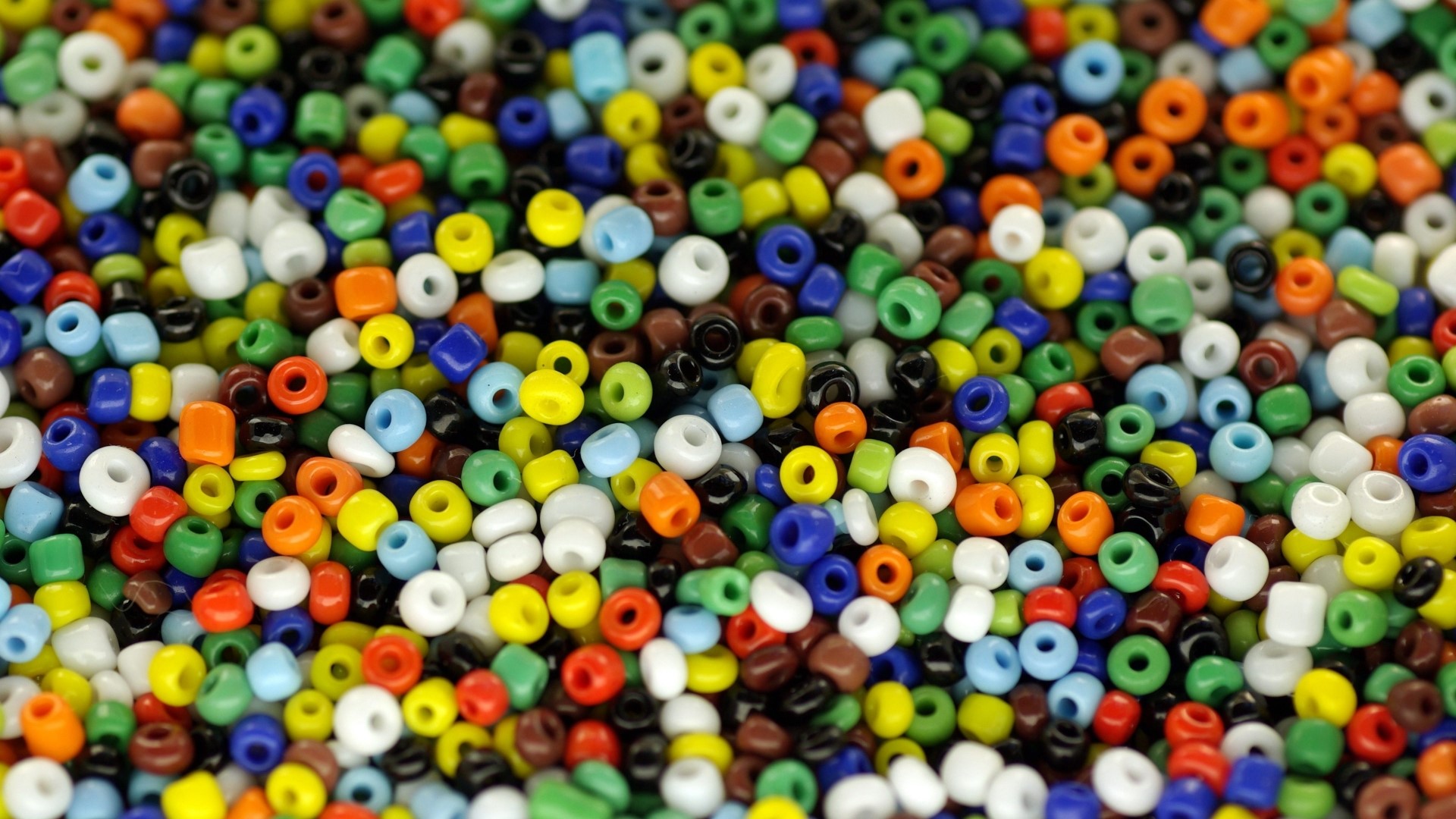 Colorful Glass Beads HD Wallpaper