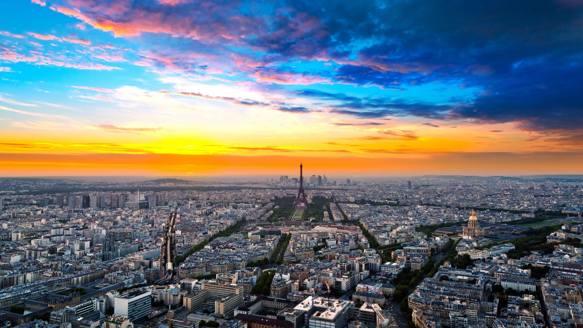 Paris cityscape with Eiffel Tower at sunset HD Wallpaper
