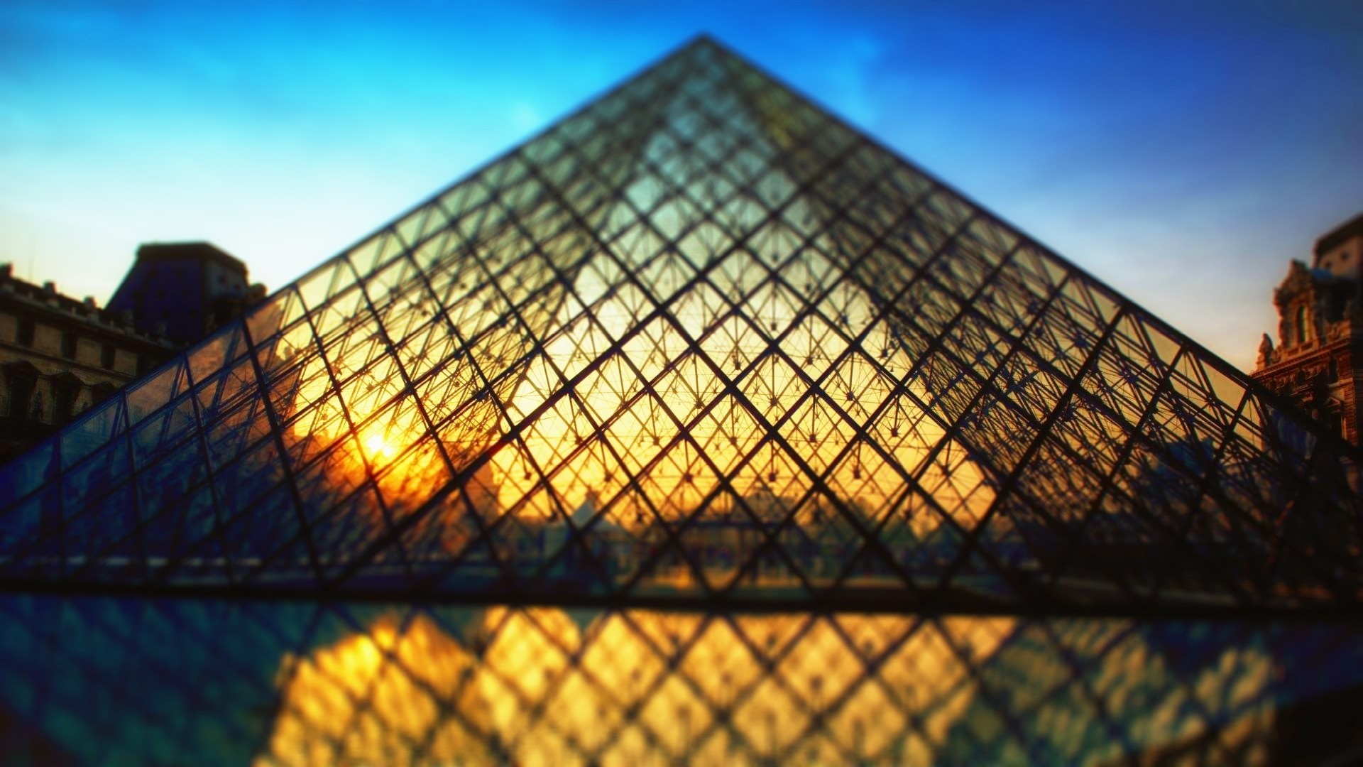 The Louvre Pyramid at Sunset HD Wallpaper