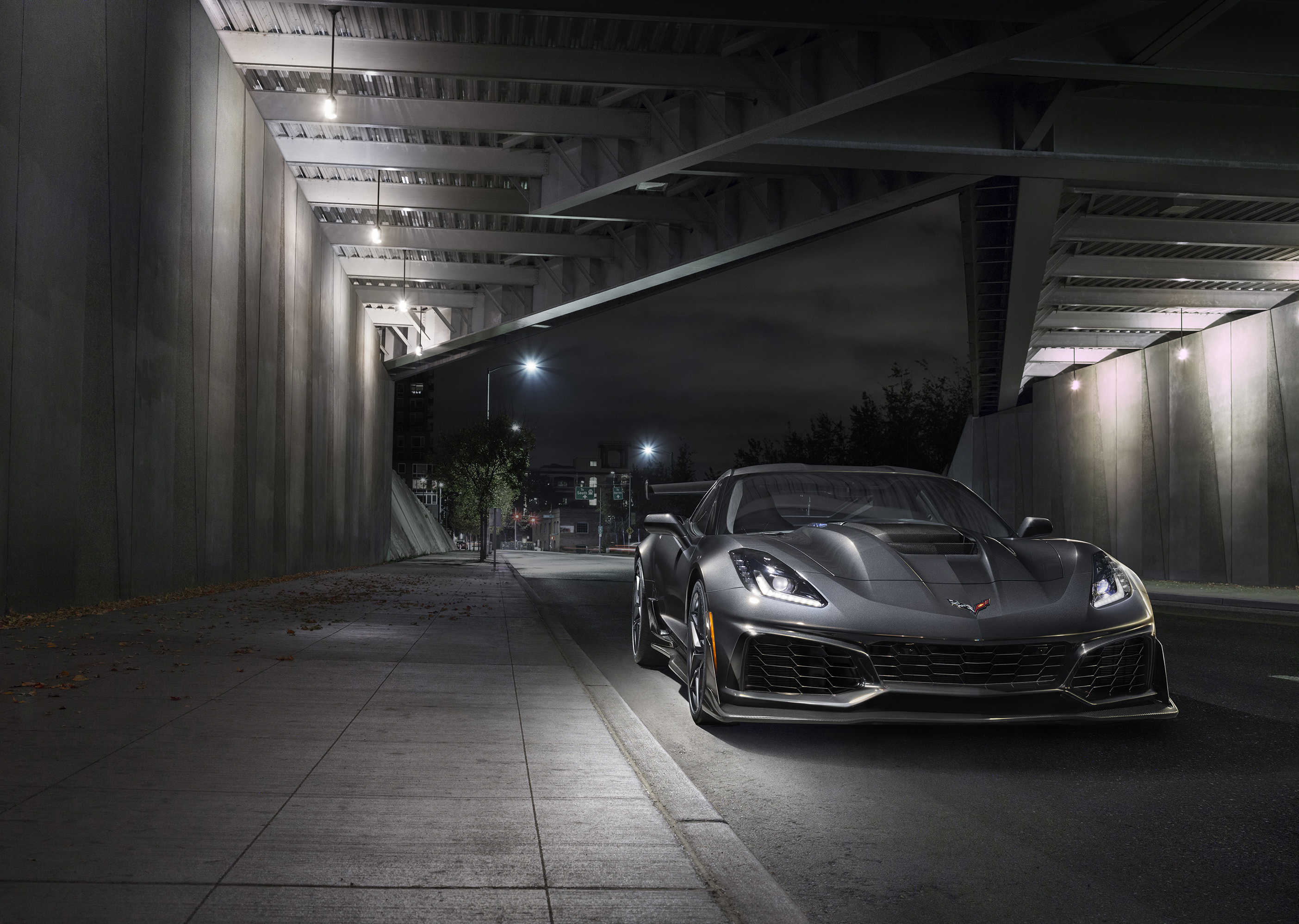 2019 Chevrolet Corvette ZR1 parked under a bridge at night HD Wallpaper