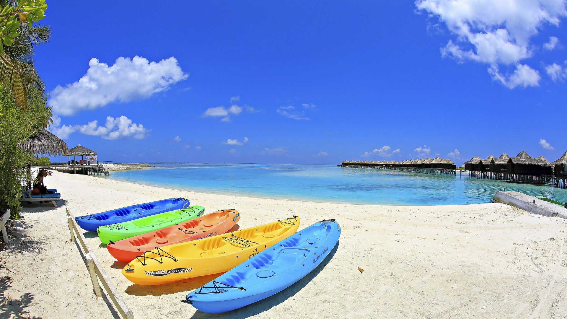 Maldives Paradise Vacation with Kayaks HD Wallpaper