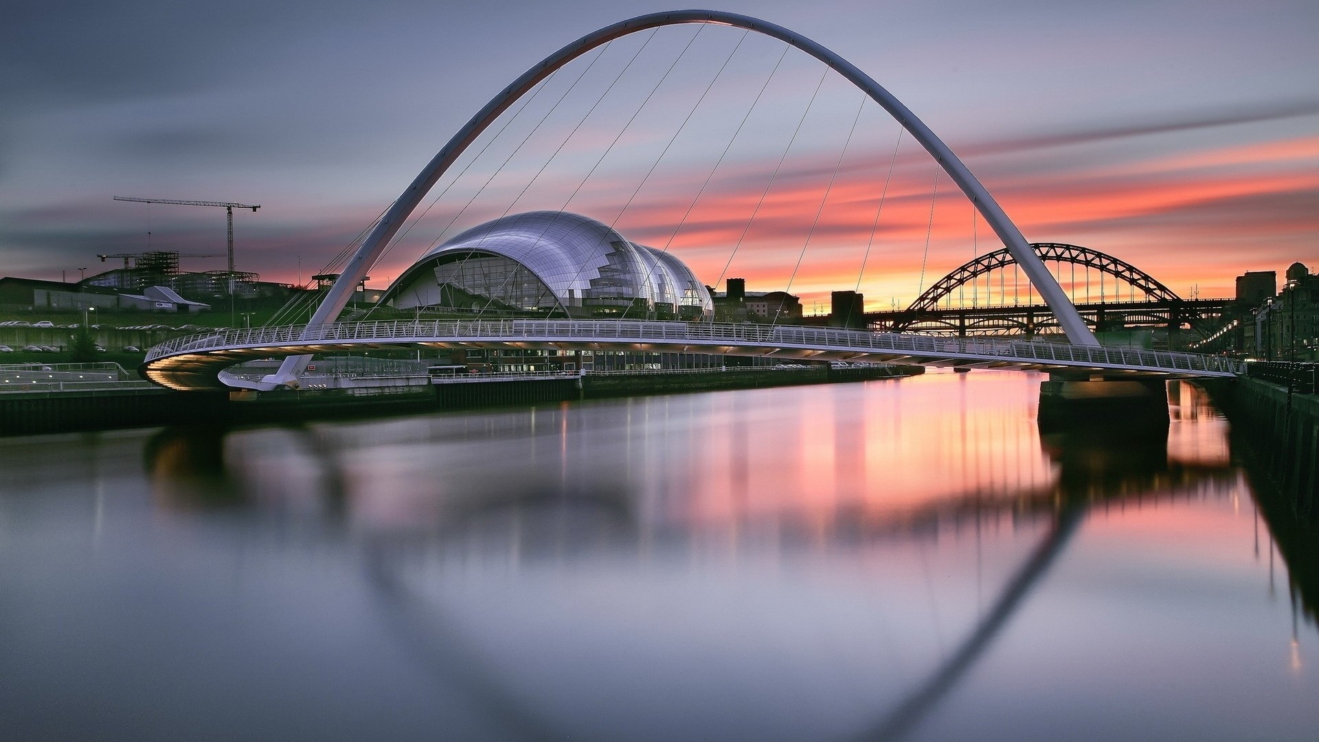 Gateshead Millennium Bridge at sunset HD Wallpaper