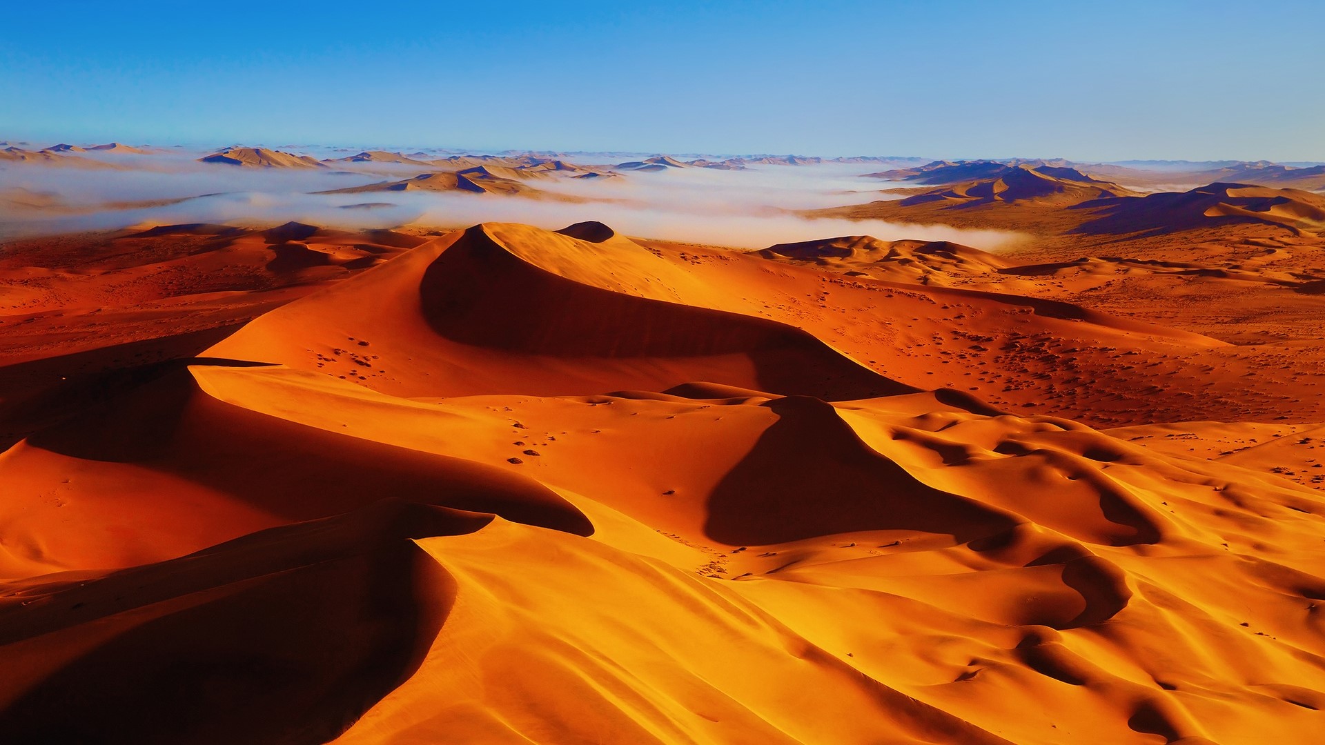 Golden Sand Dunes in Desert with Fog HD Wallpaper