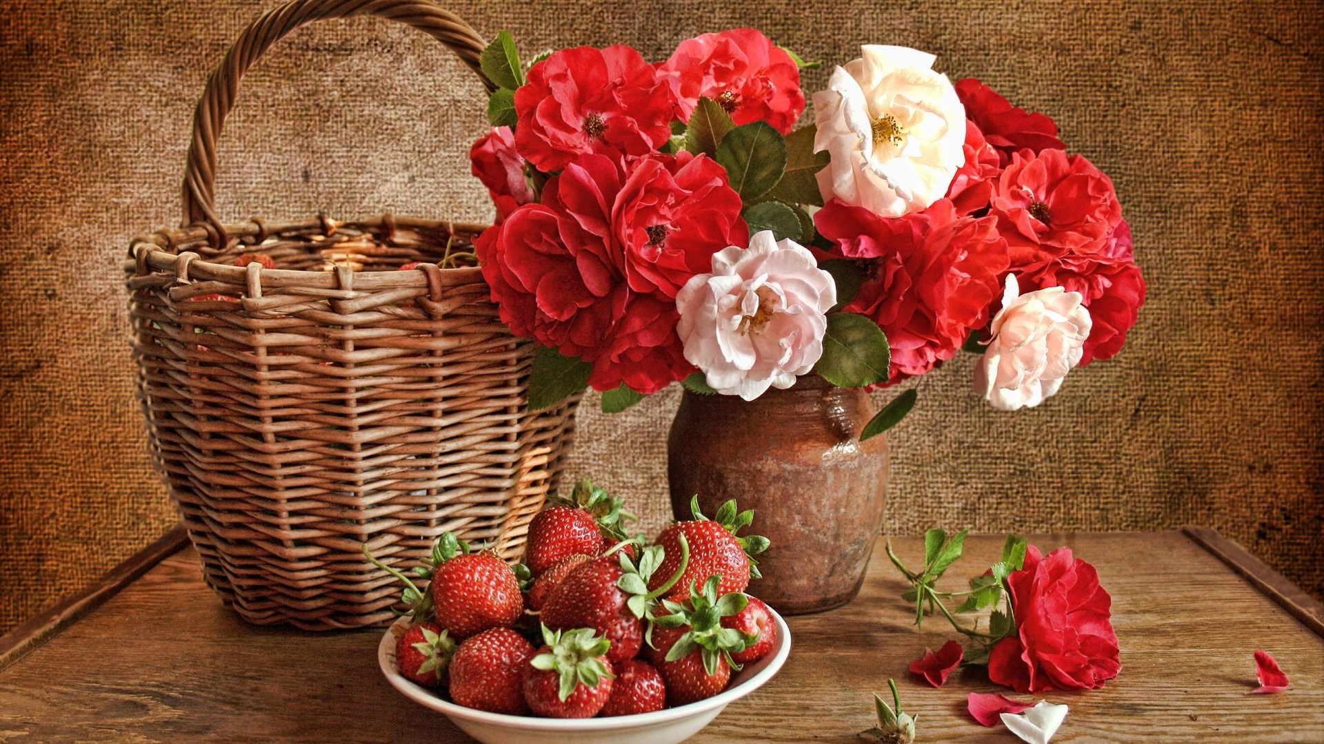 Strawberries and Roses in a Basket HD Wallpaper