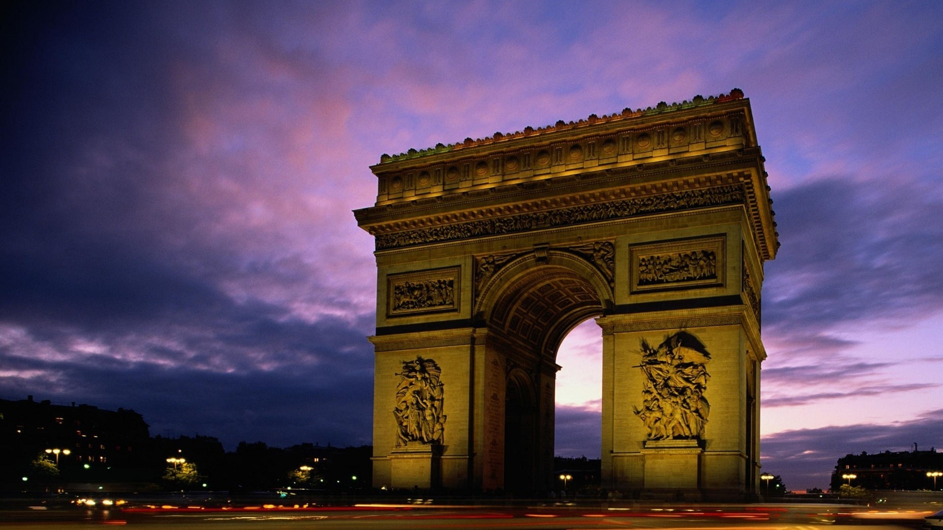 Arch of Triumph at dusk HD Wallpaper