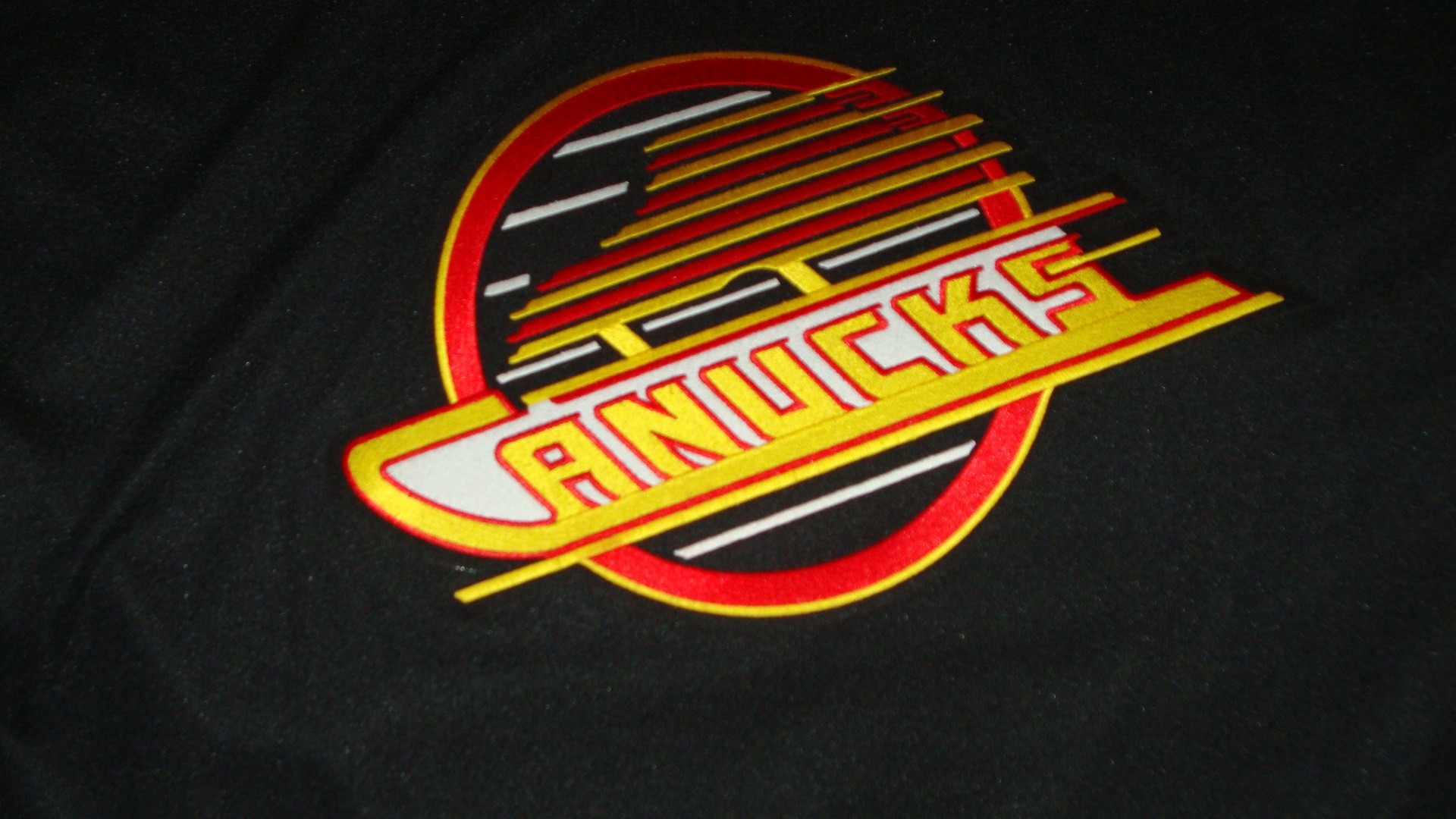 Vancouver Canucks Vintage Hockey Logo HD Wallpaper