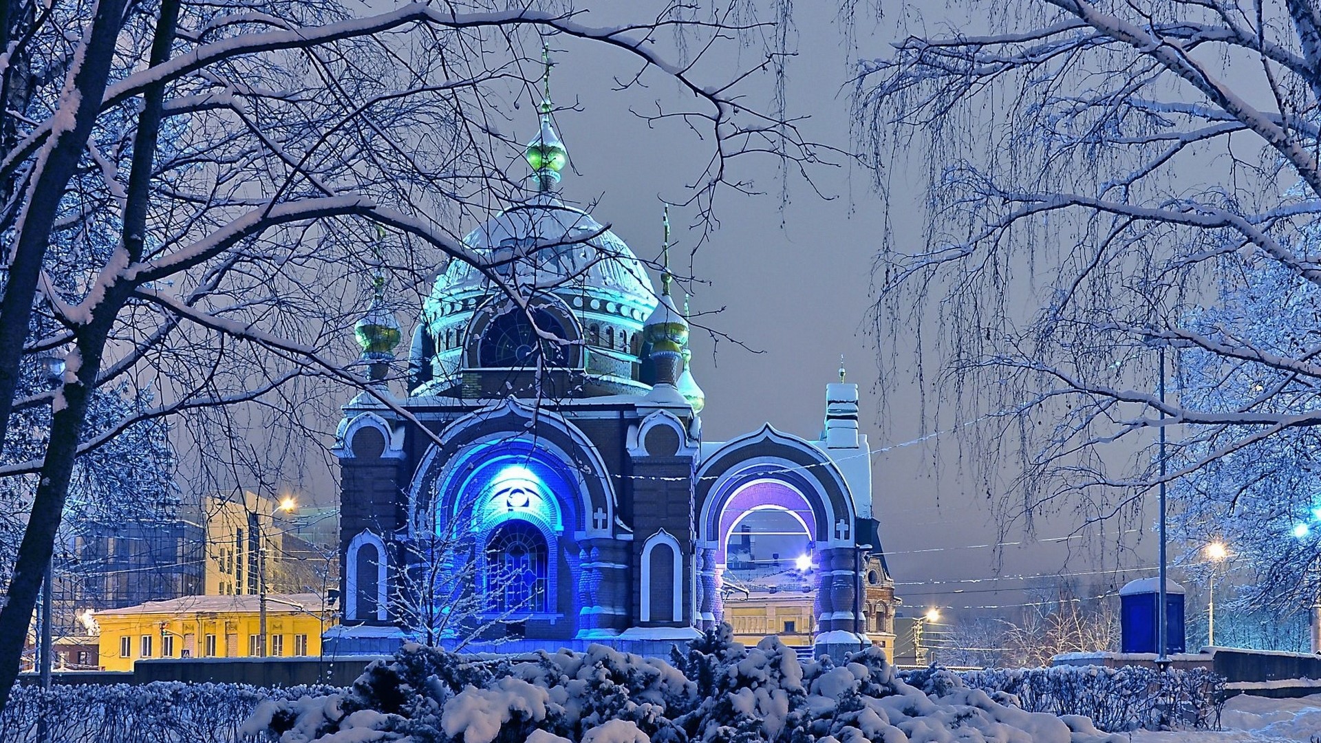 Russian Winter Cathedral in Snow HD Wallpaper