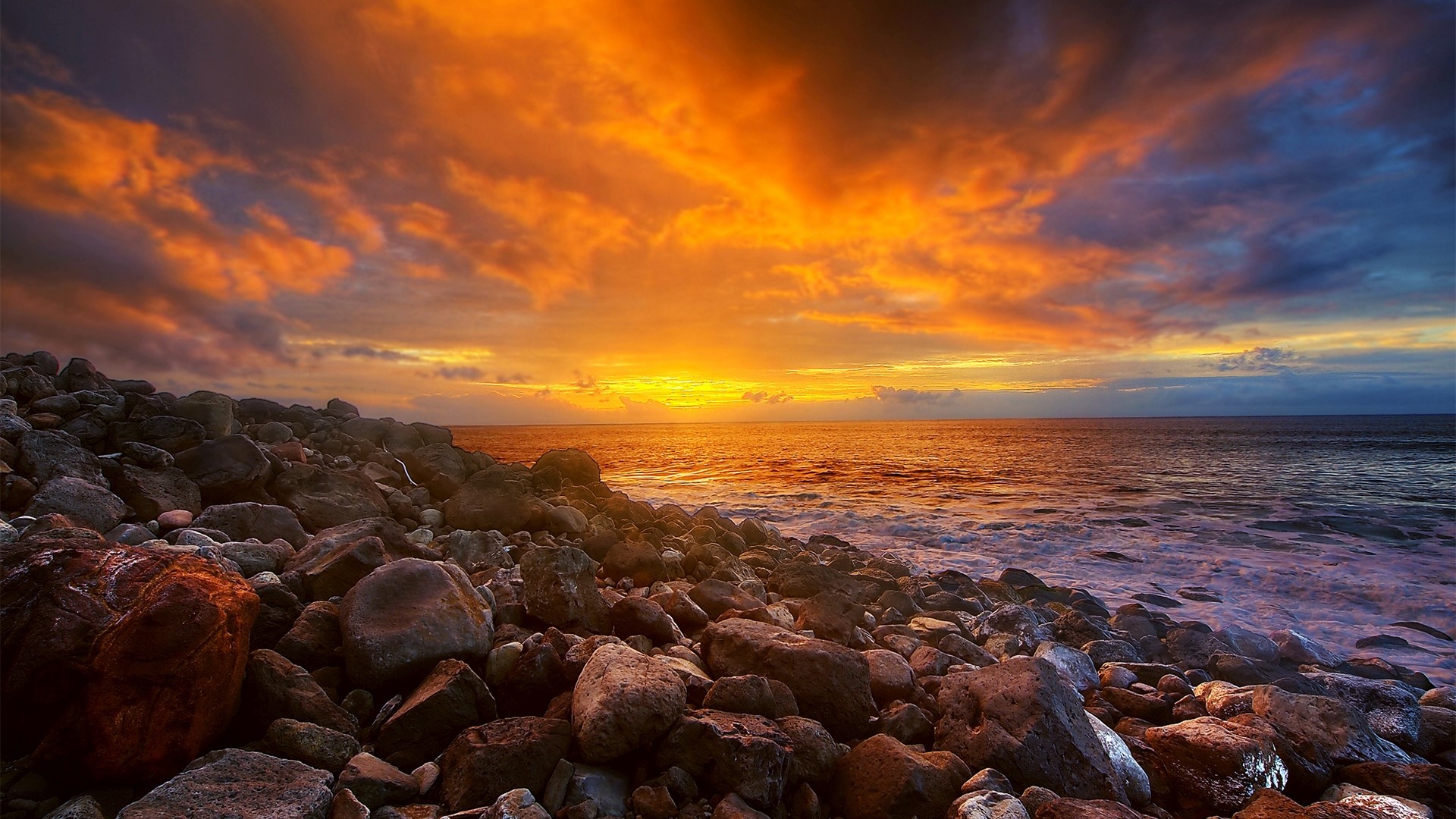 Rocky Shoreline at Sunset HD Wallpaper