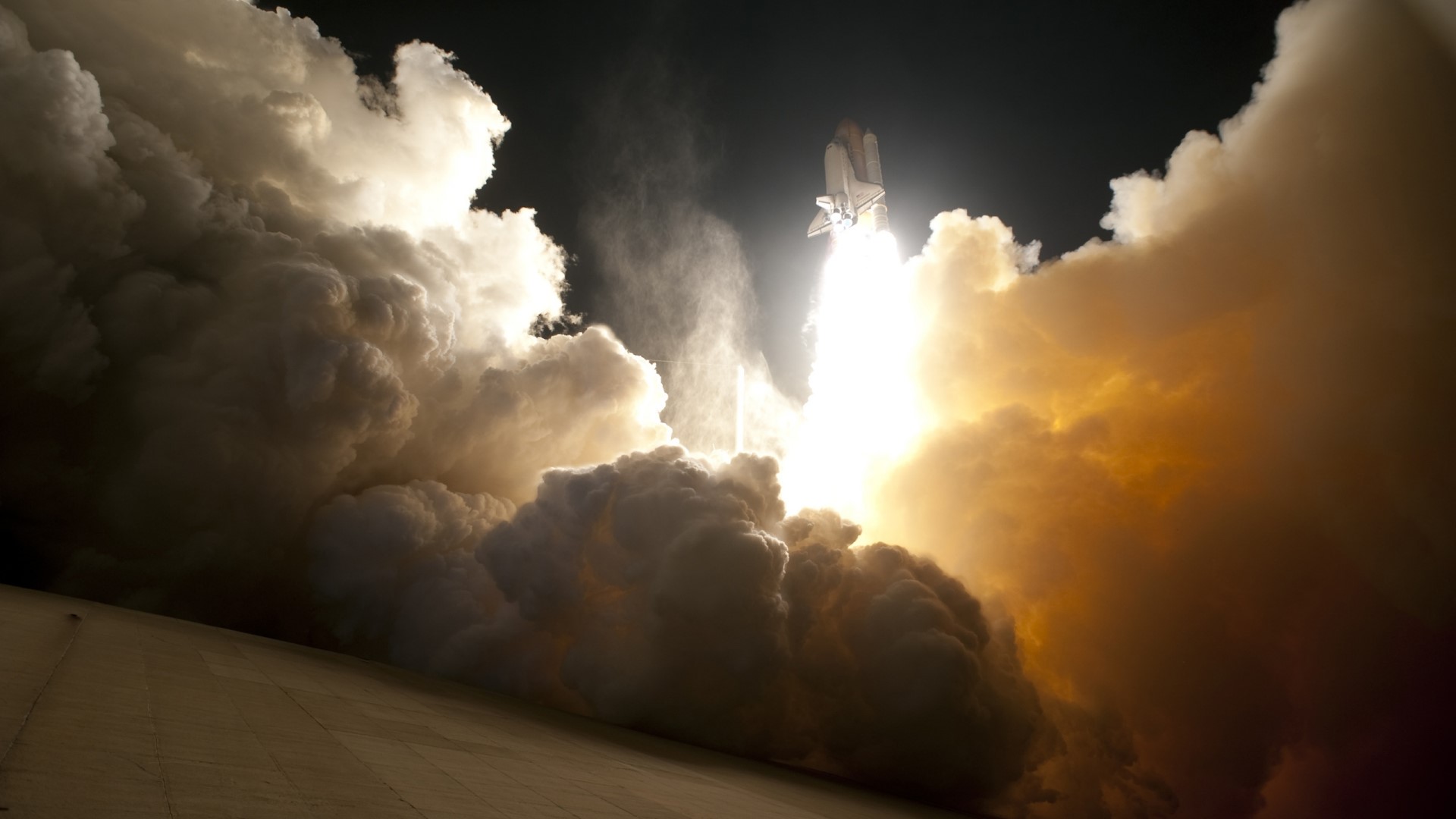 Space Shuttle Endeavour Launch HD Wallpaper