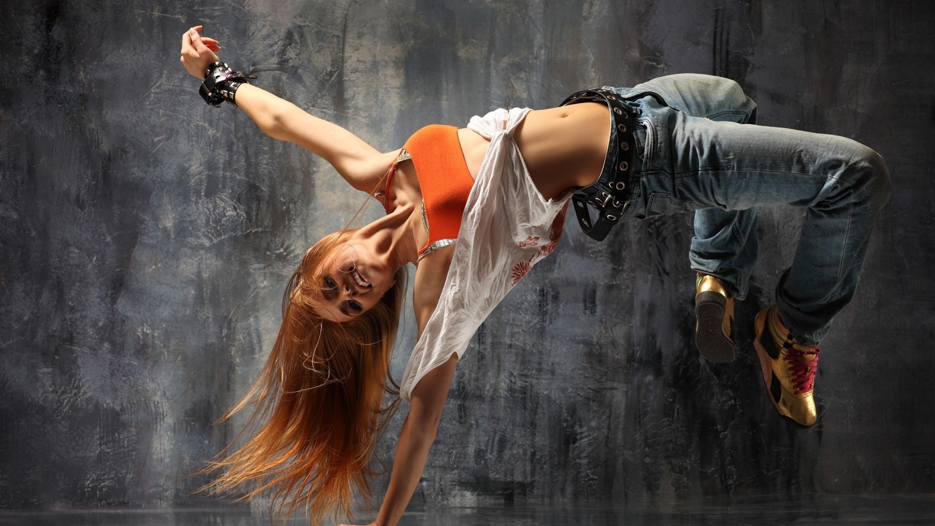 Street Dancer Girl HD Wallpaper