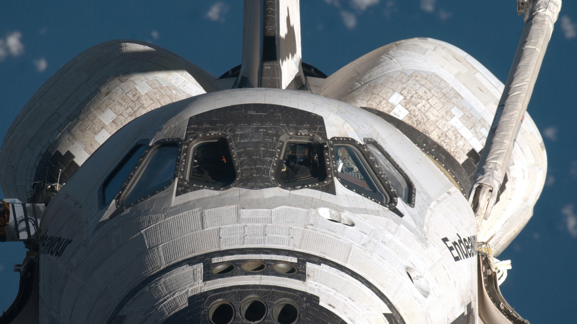 Space Shuttle Endeavour in orbit HD Wallpaper