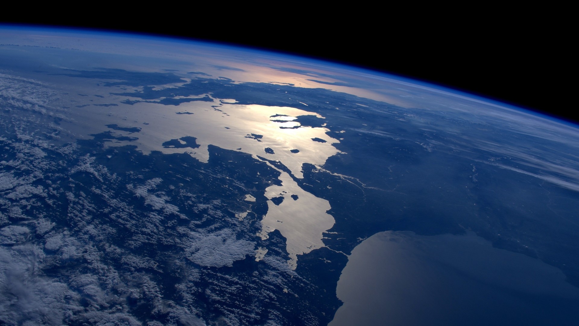 Earth's Atmosphere and Oceans from Space HD Wallpaper