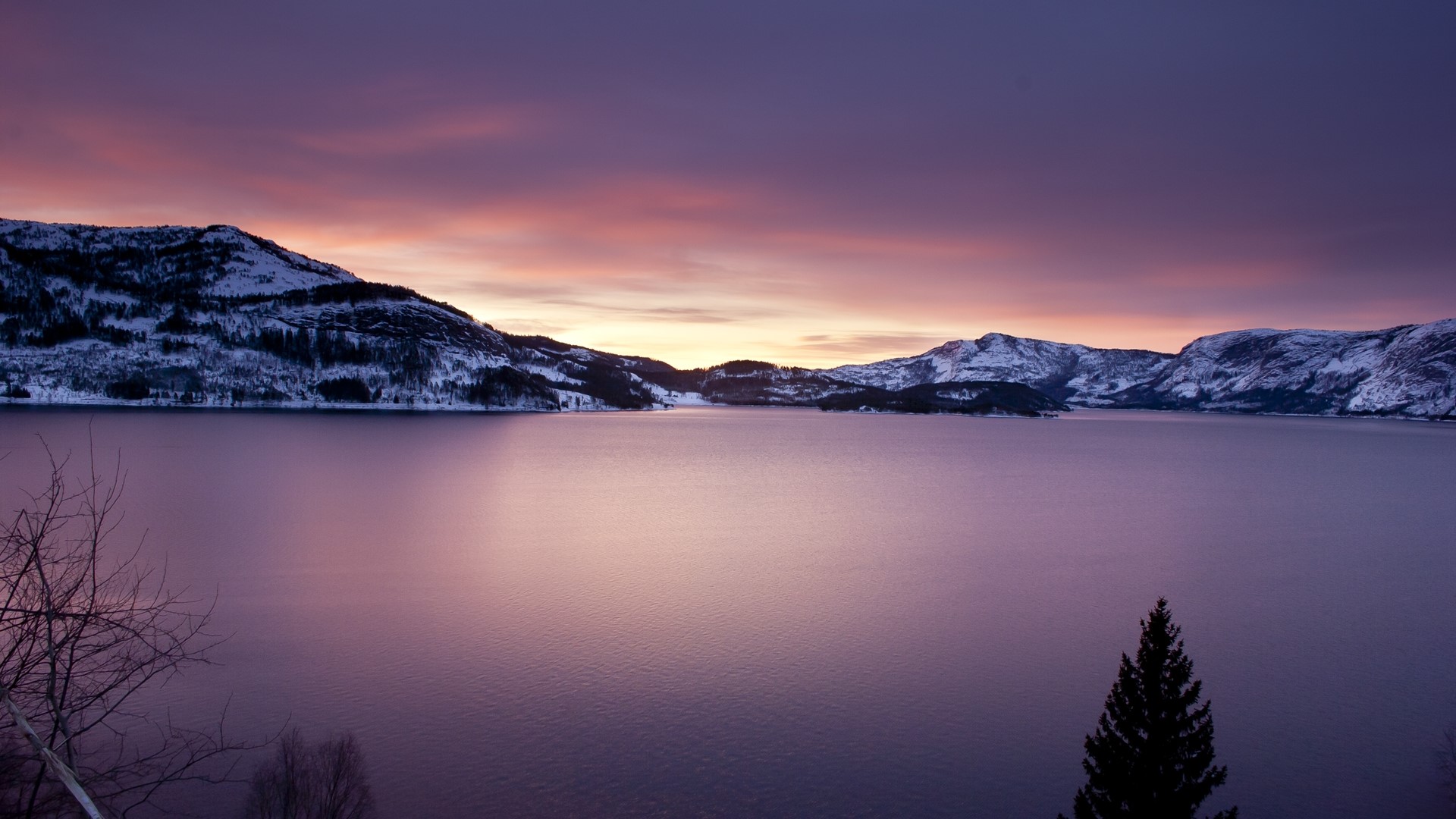 Early Sunrise Over Snowy Mountains and Lake HD Wallpaper