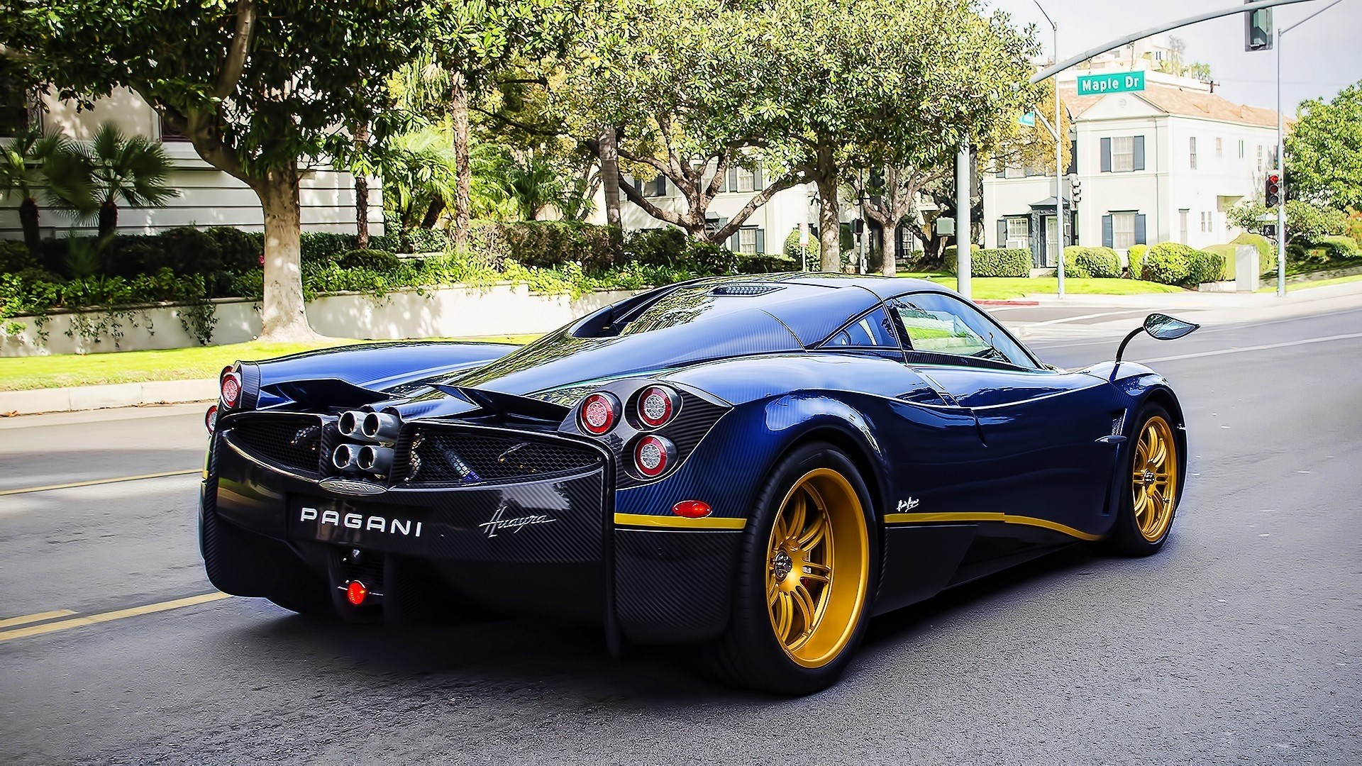 Blue Pagani Huayra on Maple Dr HD Wallpaper