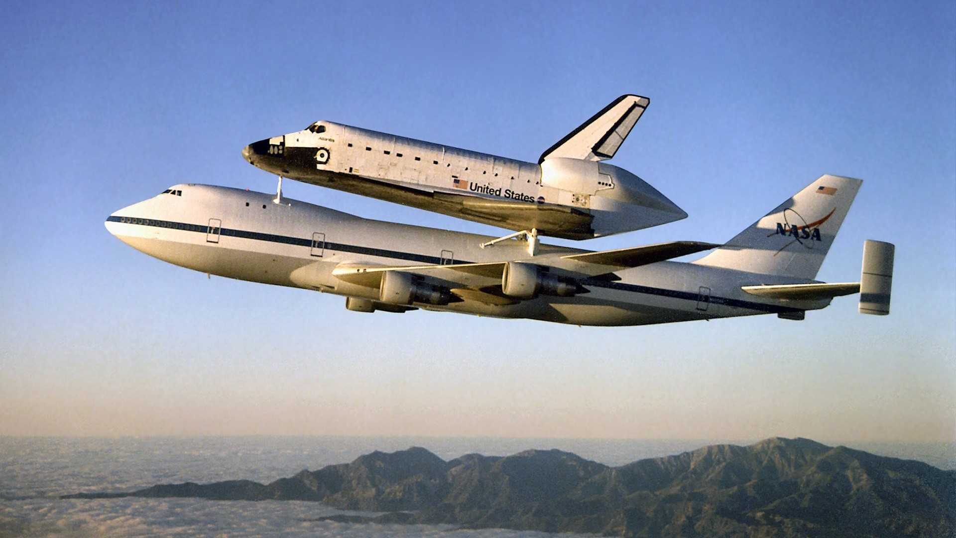 Space Shuttle on NASA Boeing 747 Carrier Aircraft HD Wallpaper