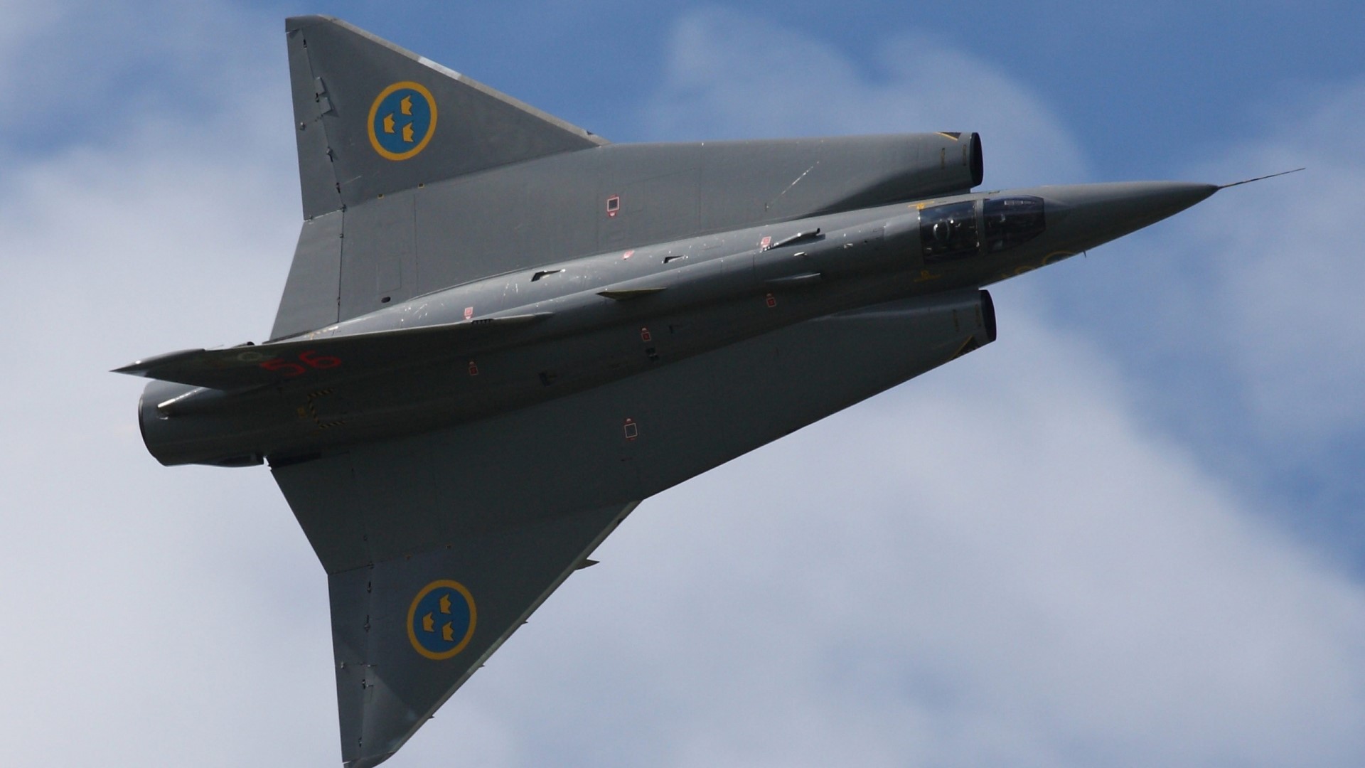 Saab 35 Draken fighter jet in flight HD Wallpaper