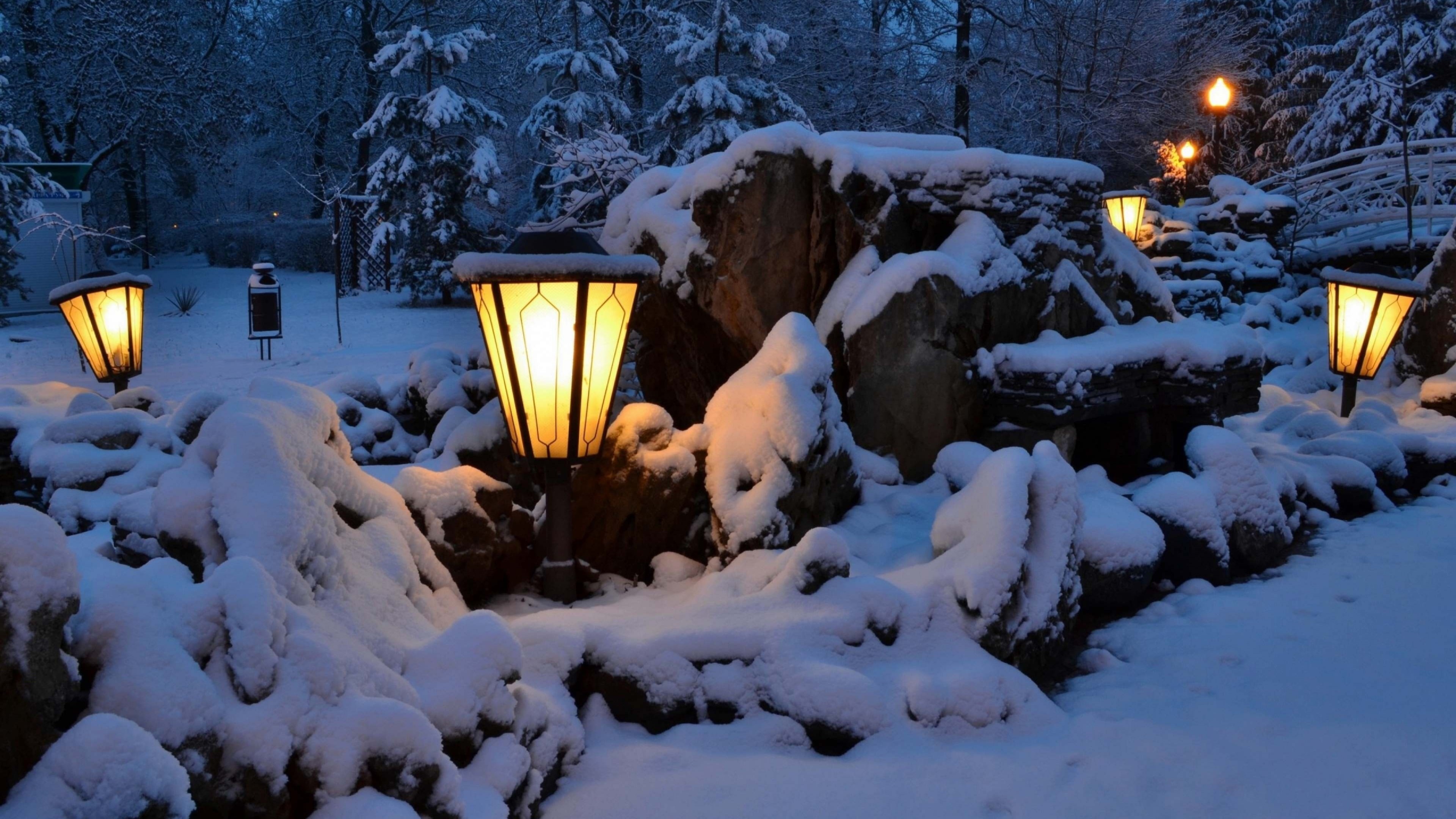 4K Lanterns in Snowy Park HD Wallpaper