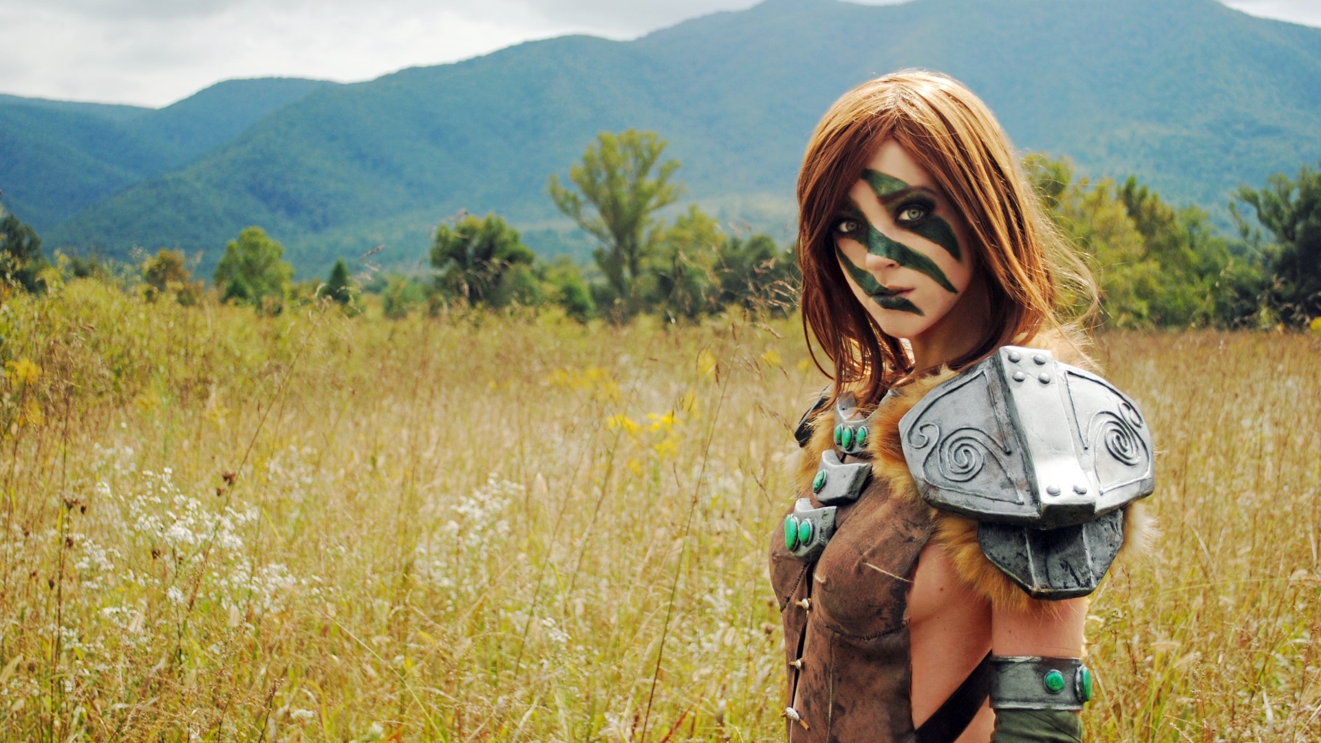 Aela the Huntress from Skyrim Cosplay HD Wallpaper