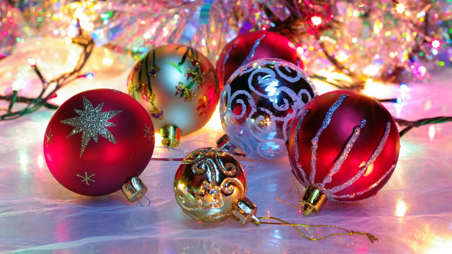 Christmas Ornaments and Lights HD Wallpaper