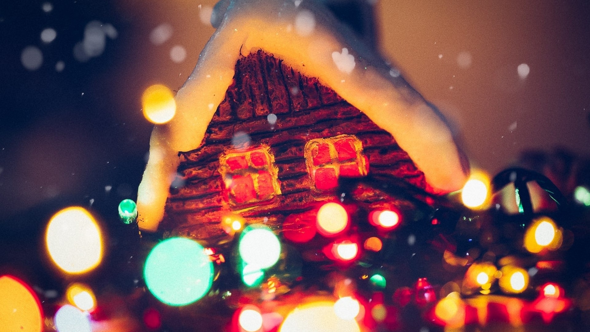 Christmas house with bokeh lights and snow HD Wallpaper