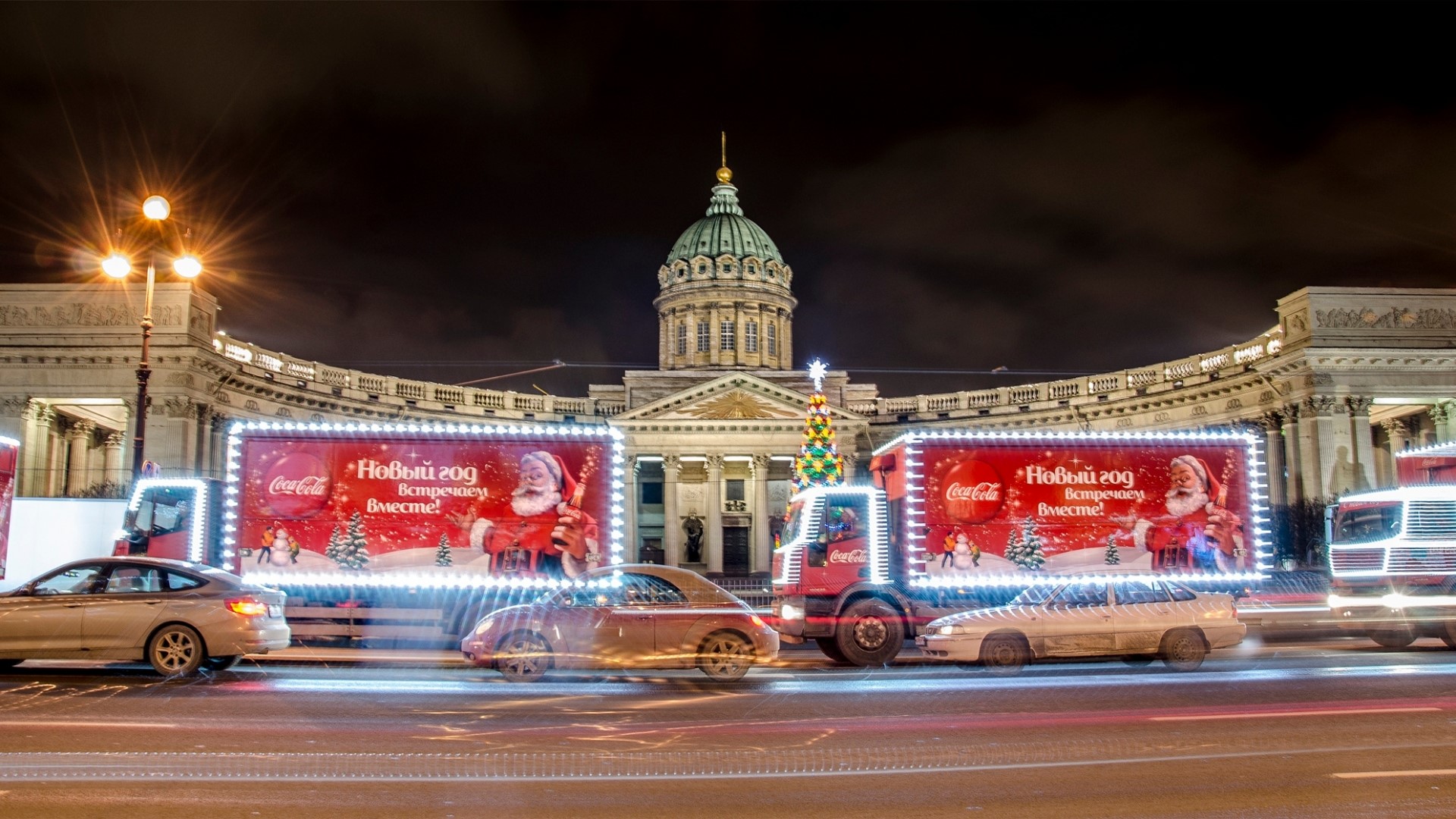 Coca-Cola Christmas Trucks in Saint Petersburg HD Wallpaper