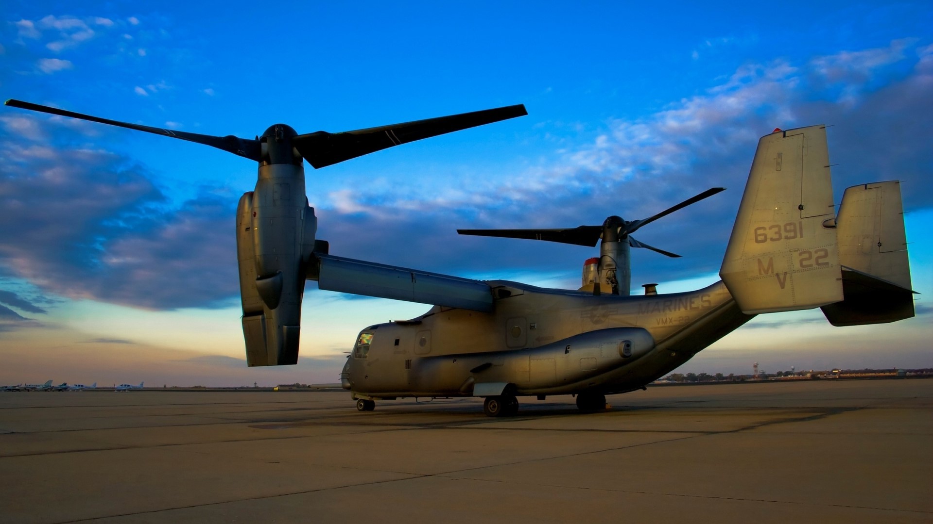 US Marine Corps CV-22 Osprey on tarmac HD Wallpaper