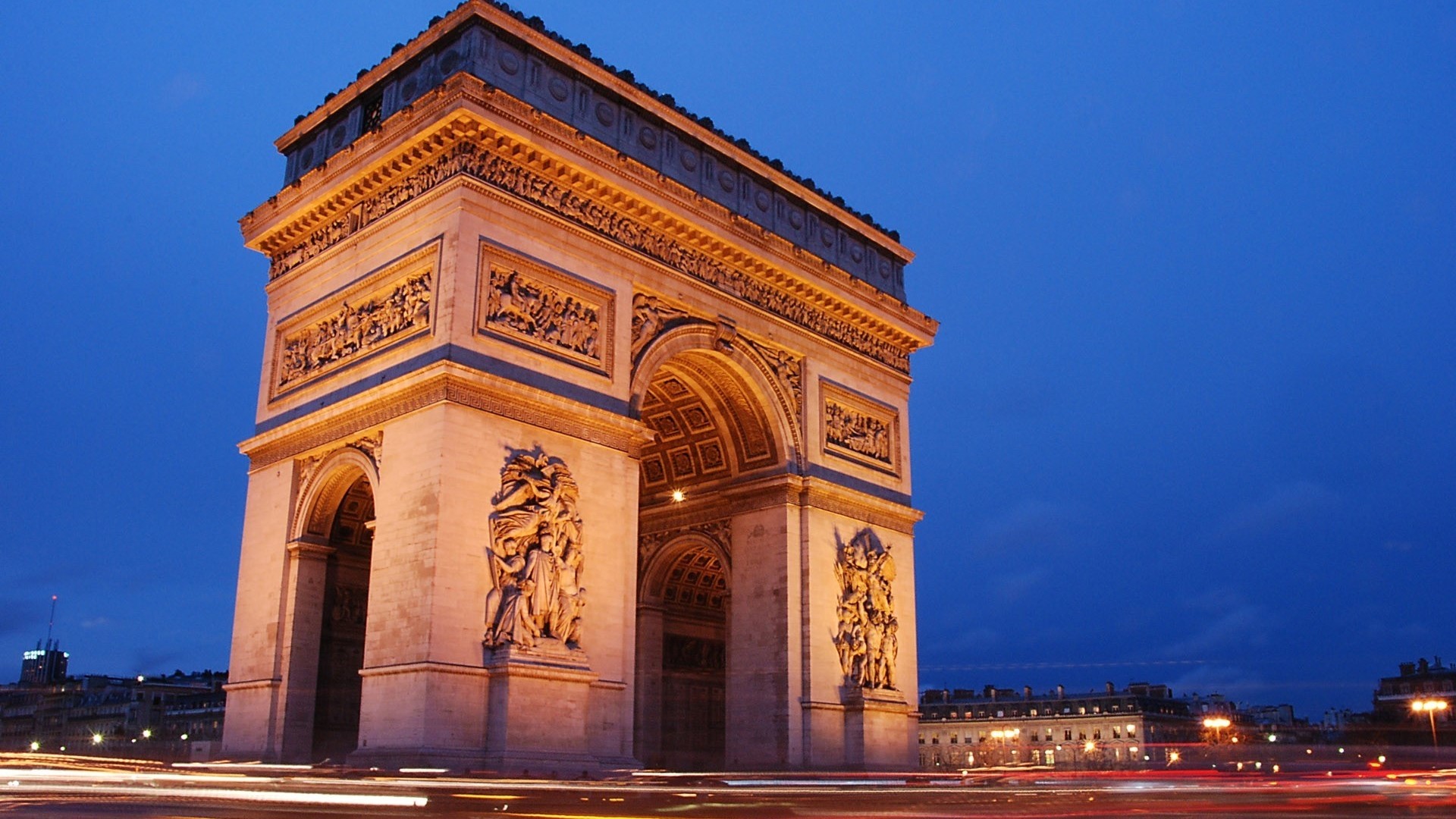 Arc de Triomphe in Paris at Dusk HD Wallpaper