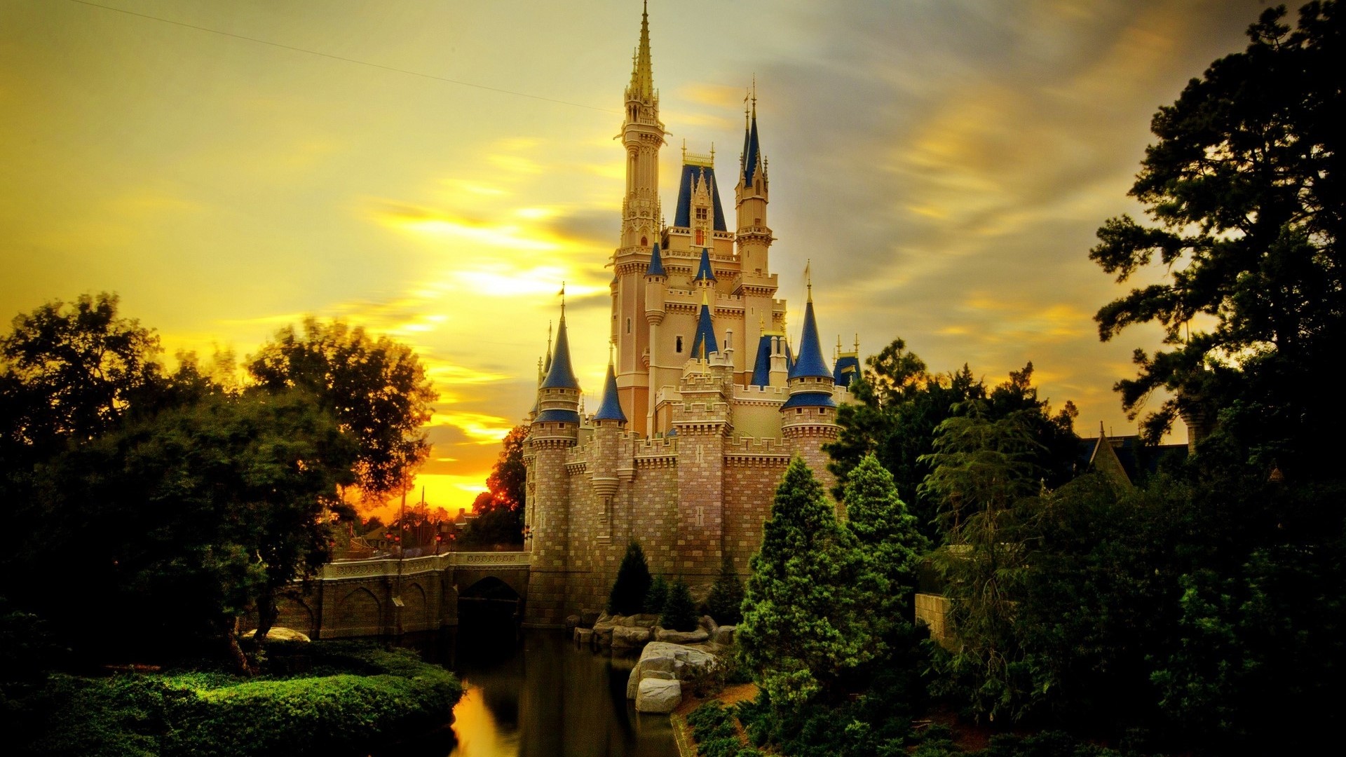 Cinderella Castle at sunset HD Wallpaper