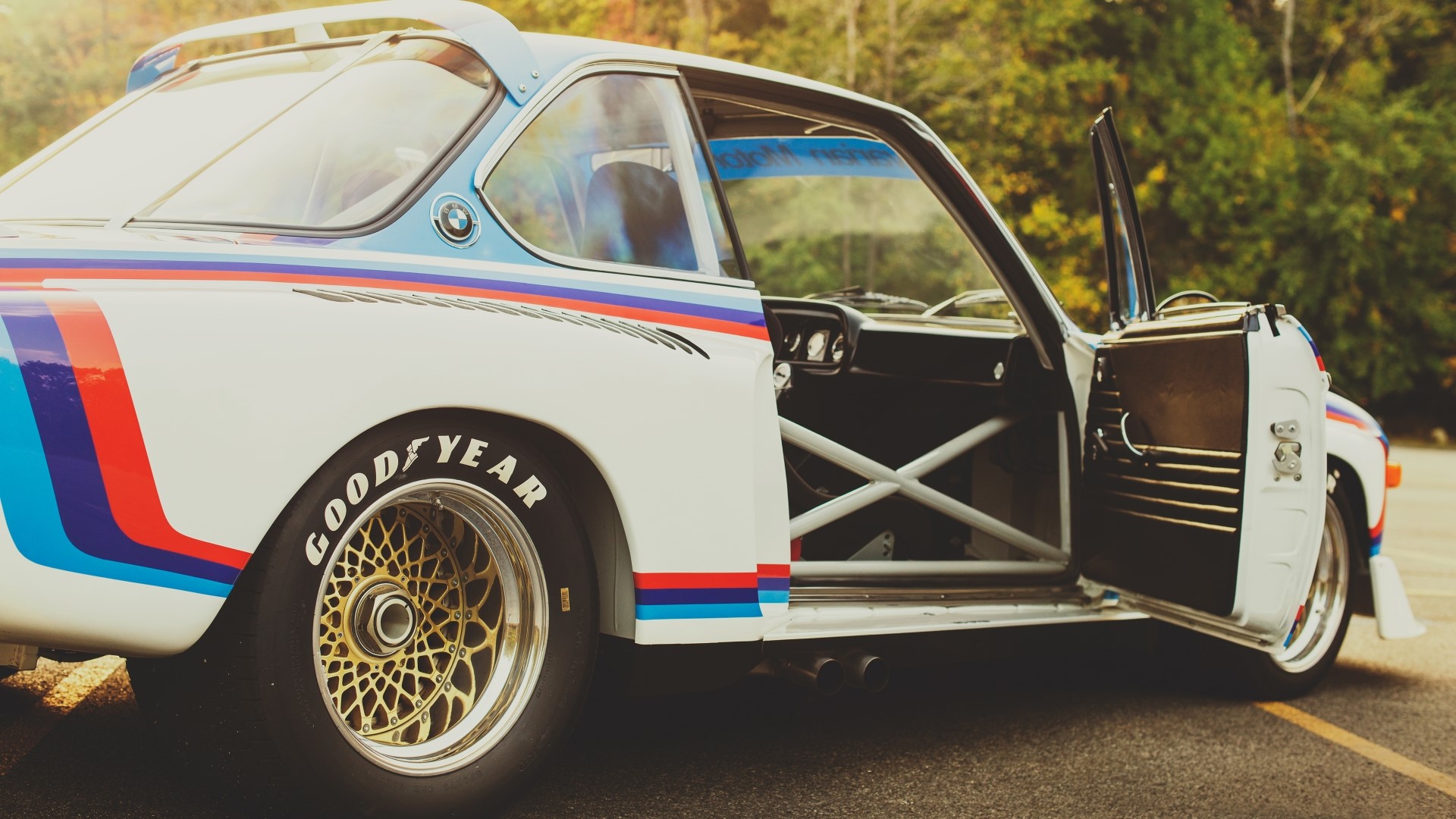 BMW 3.0 CSL race car with Goodyear tires HD Wallpaper