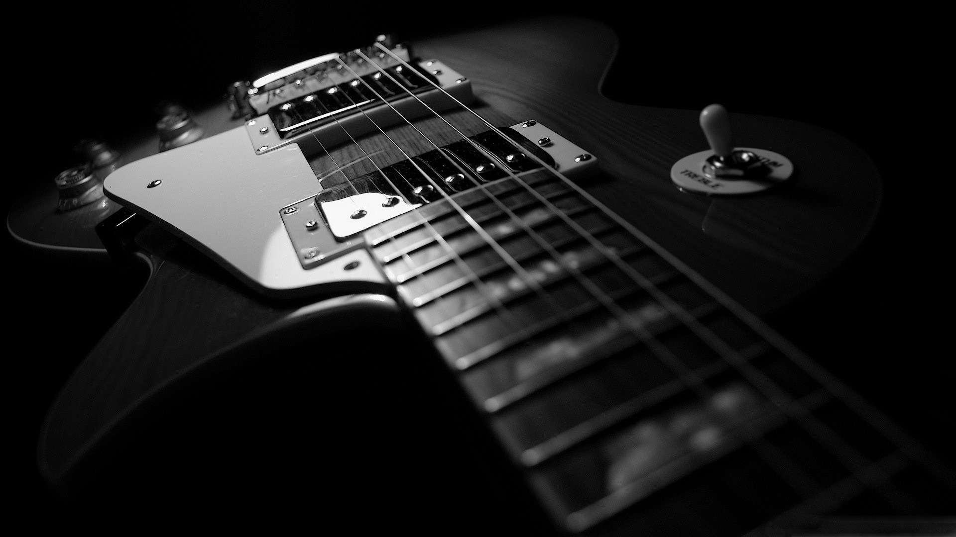 Monochrome Les Paul Guitar Close-up HD Wallpaper