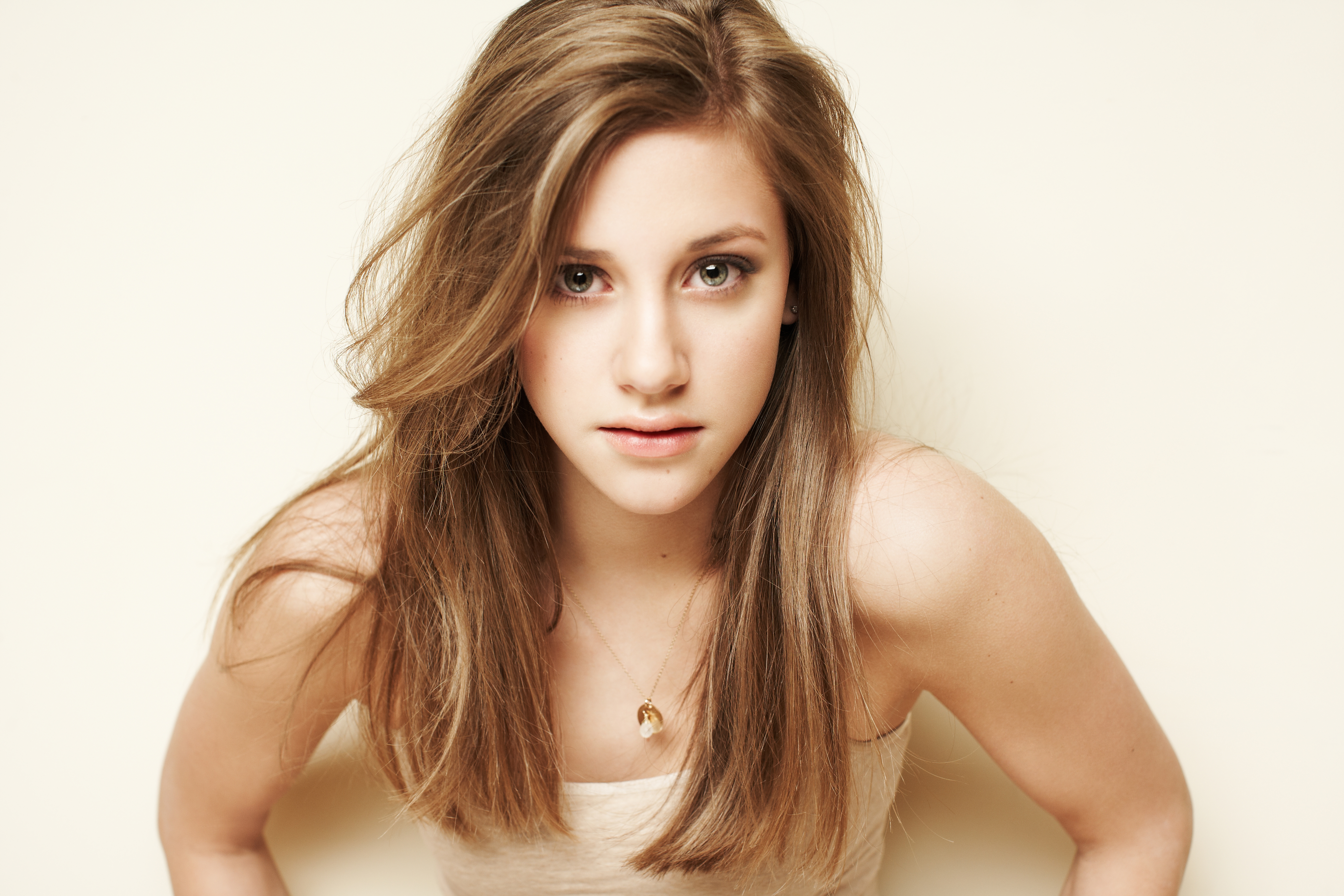 Lili Reinhart 4K HD Wallpaper