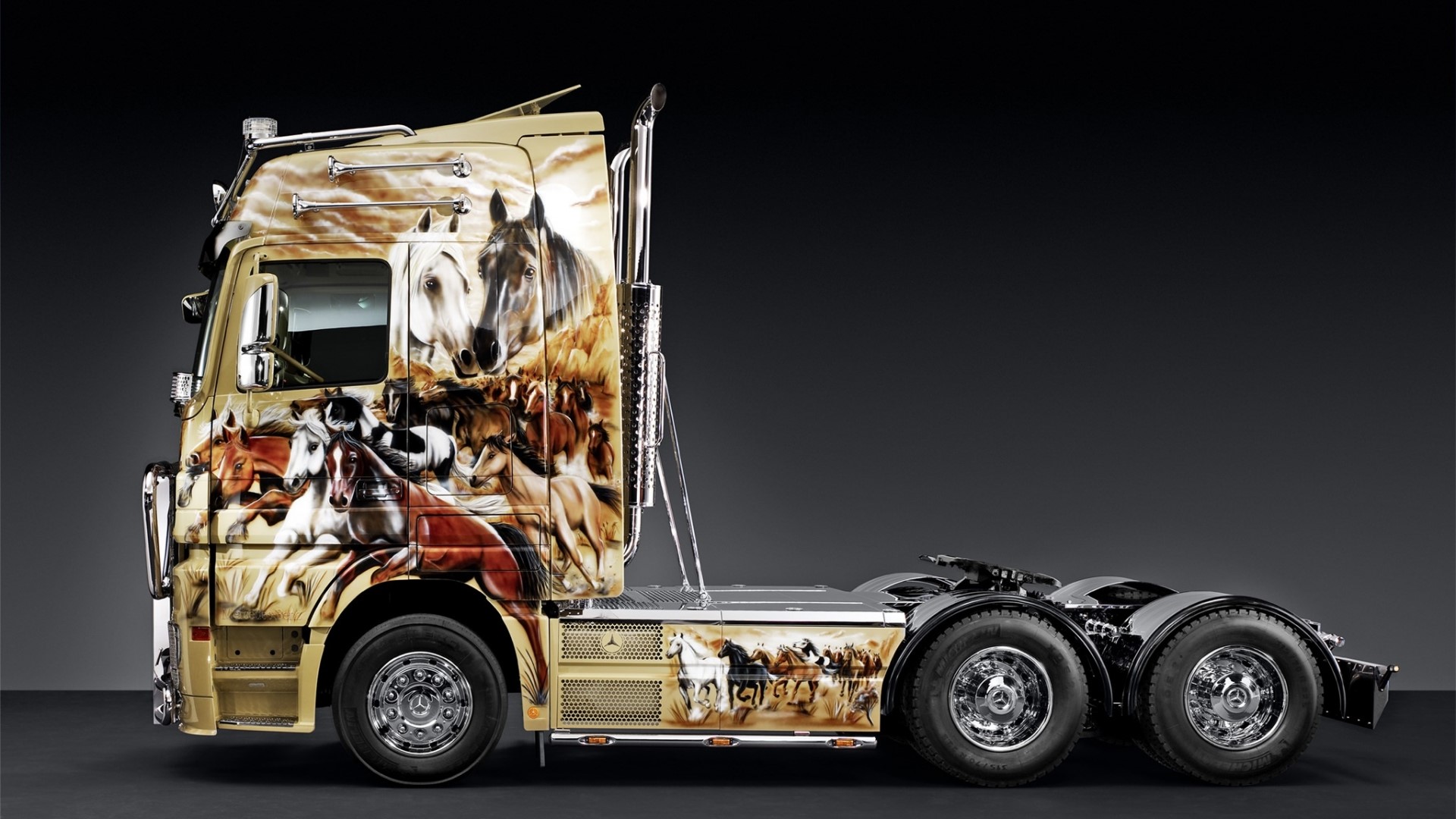 Mercedes Benz Actros 2660 LS truck with horse airbrush art HD Wallpaper