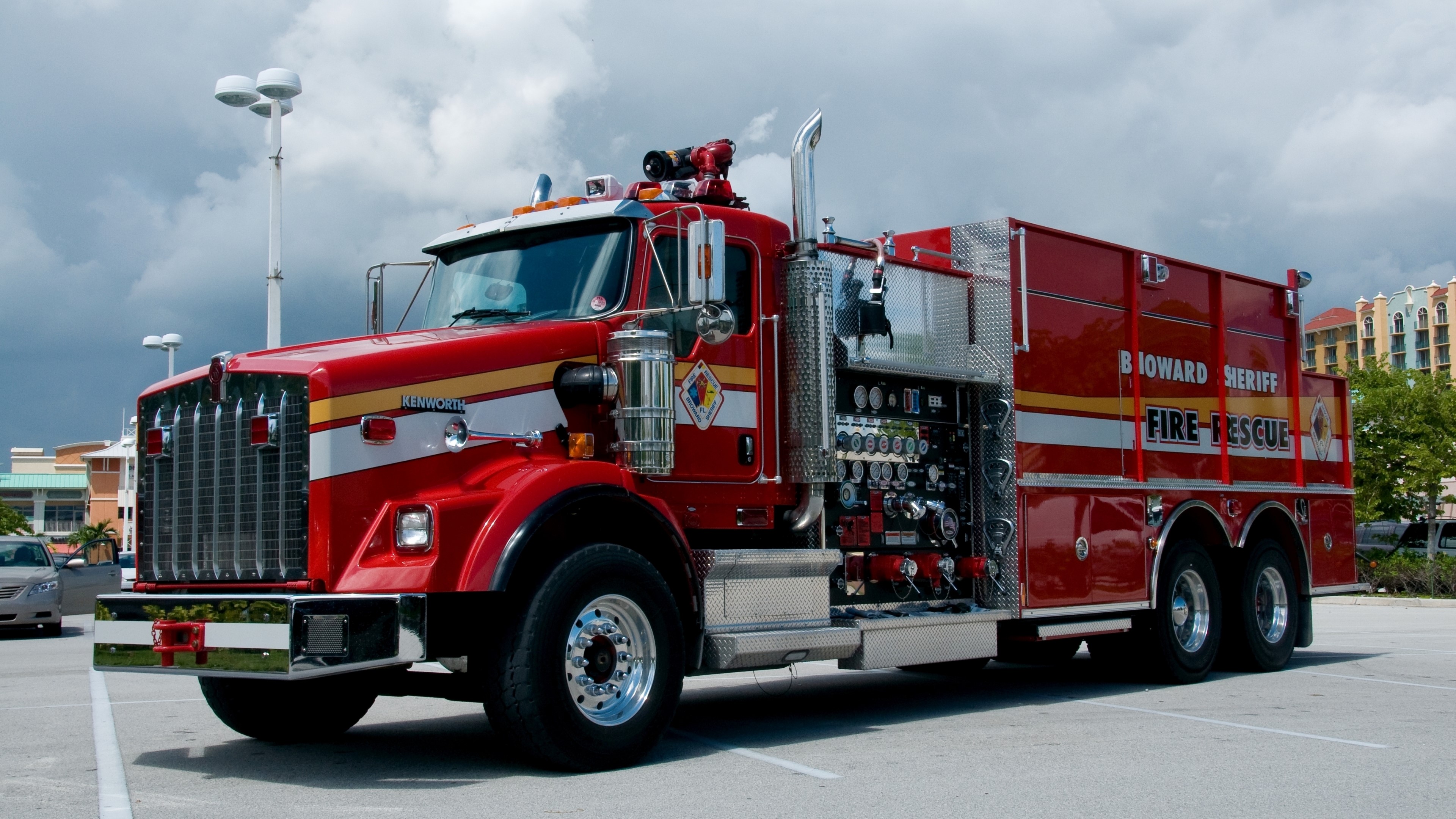 4K Kenworth Fire Rescue Truck HD Wallpaper