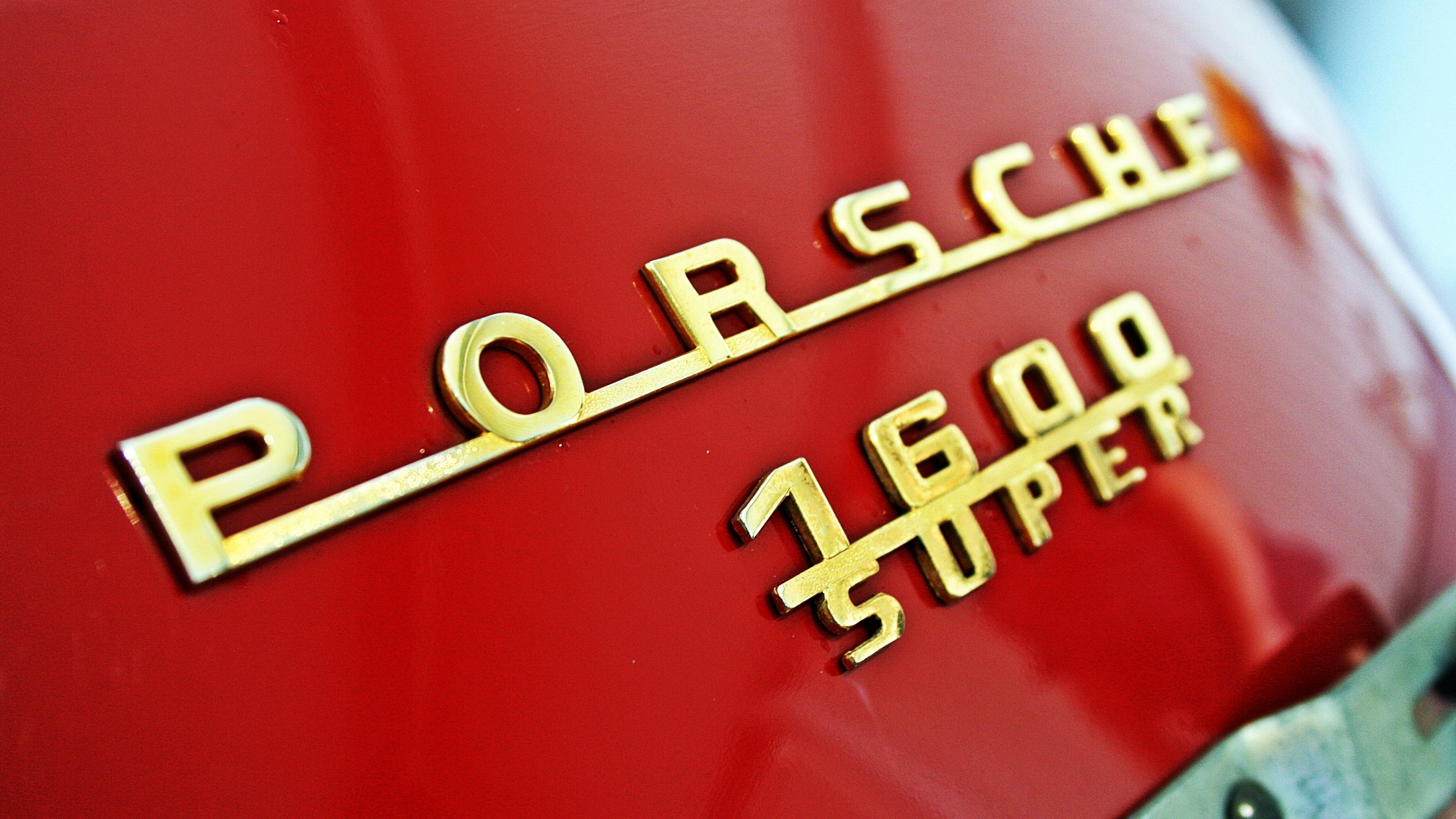 Porsche 1600 Super emblem on red car HD Wallpaper
