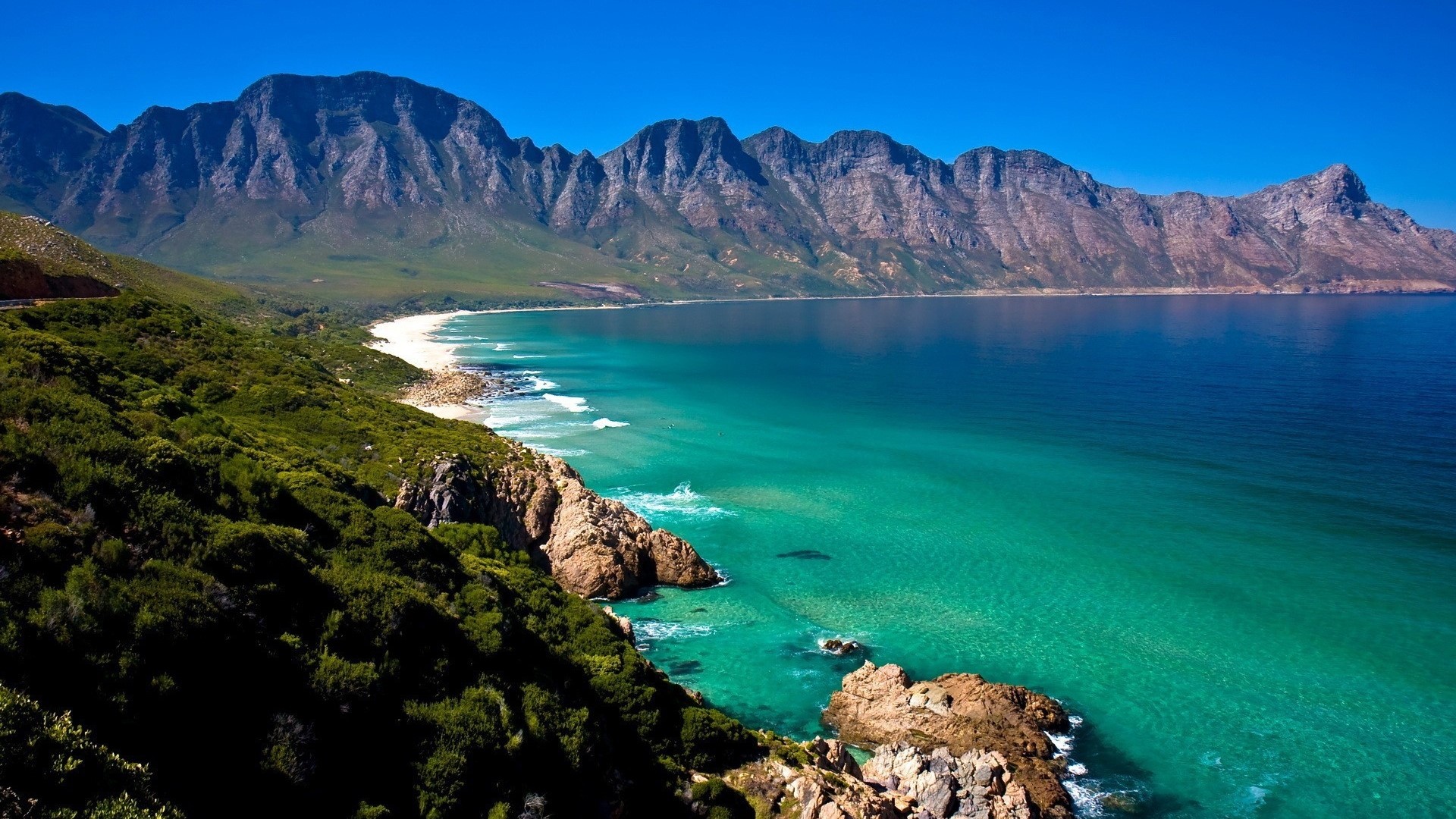 Cape Town Coastline with Mountains and Ocean HD Wallpaper