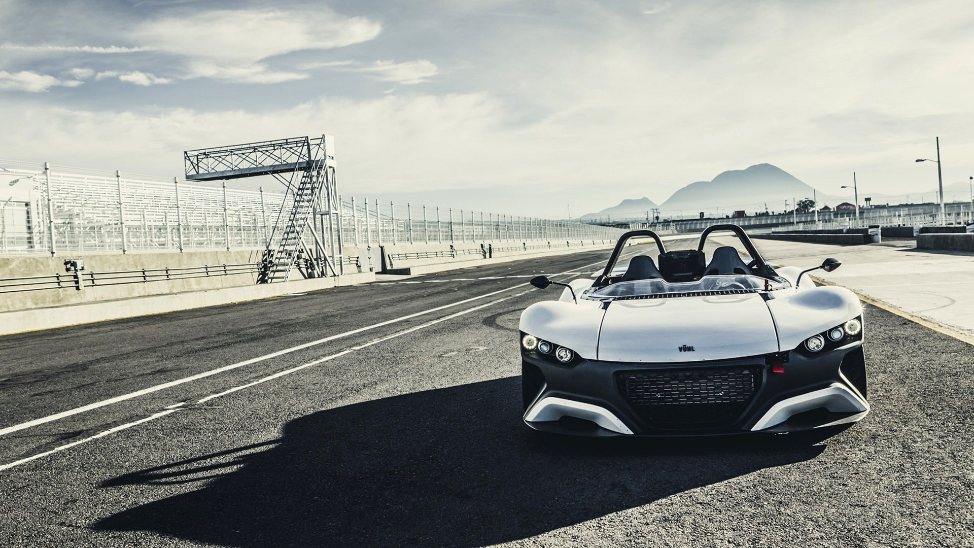 2014 Vuhl 05 sports car on a race track HD Wallpaper