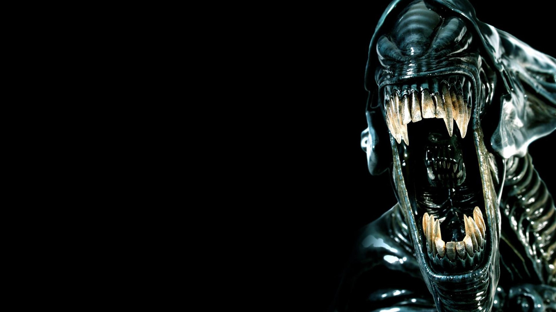 Alien Queen with open mouth and sharp teeth HD Wallpaper