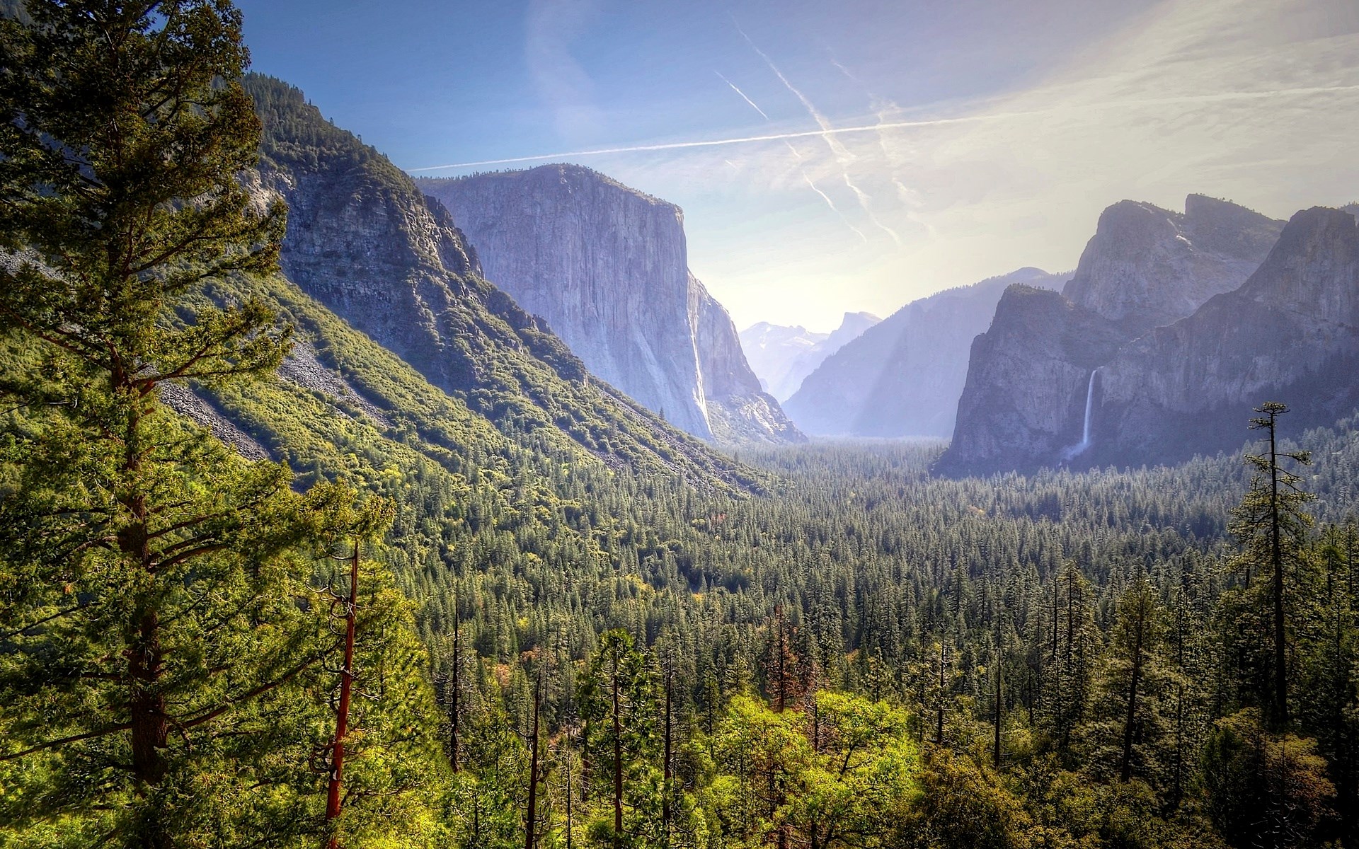 Yosemite Valley with El Capitan and Bridalveil Fall HD Wallpaper