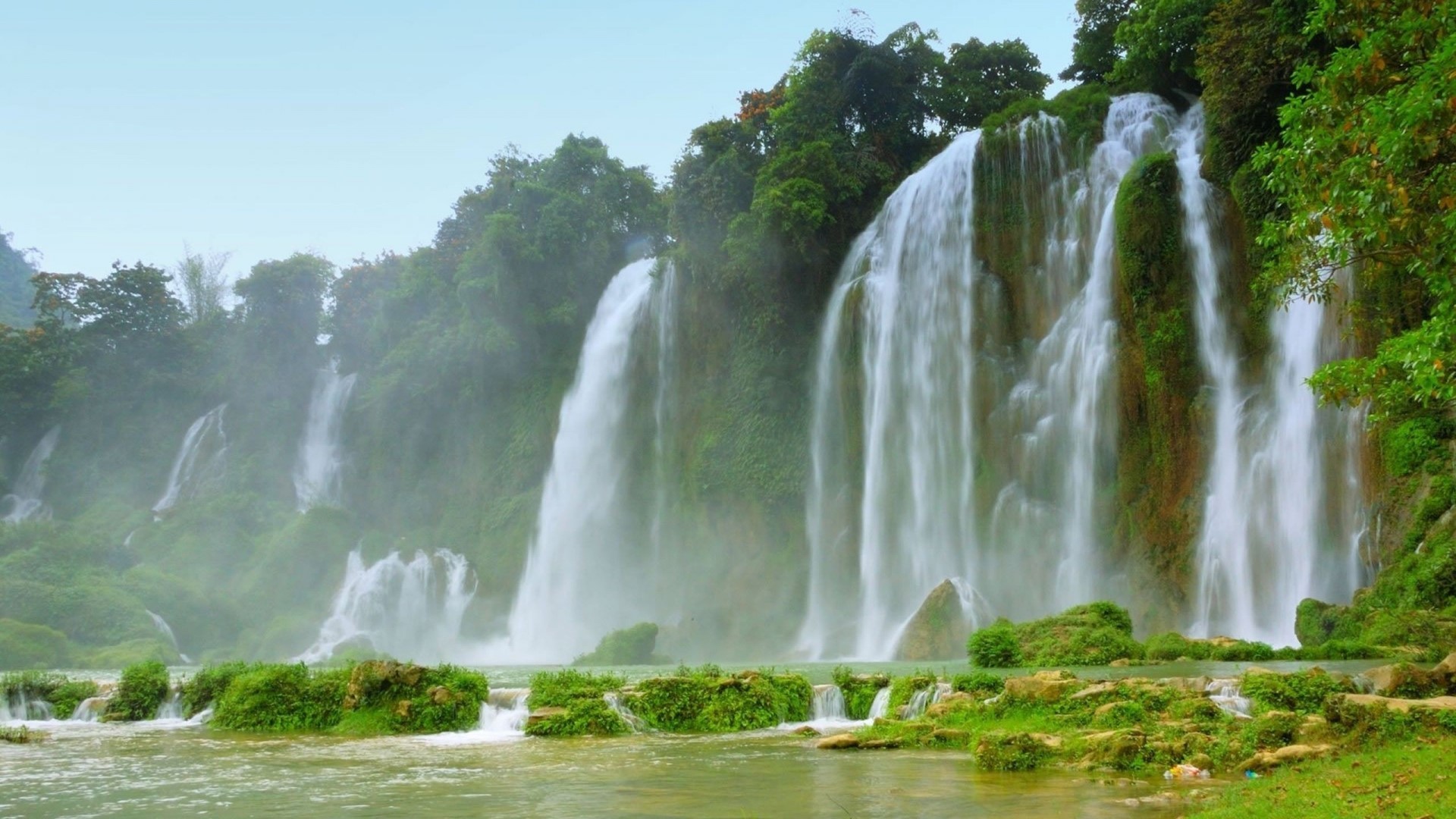 Ban Gioc Waterfall, Vietnam HD Wallpaper