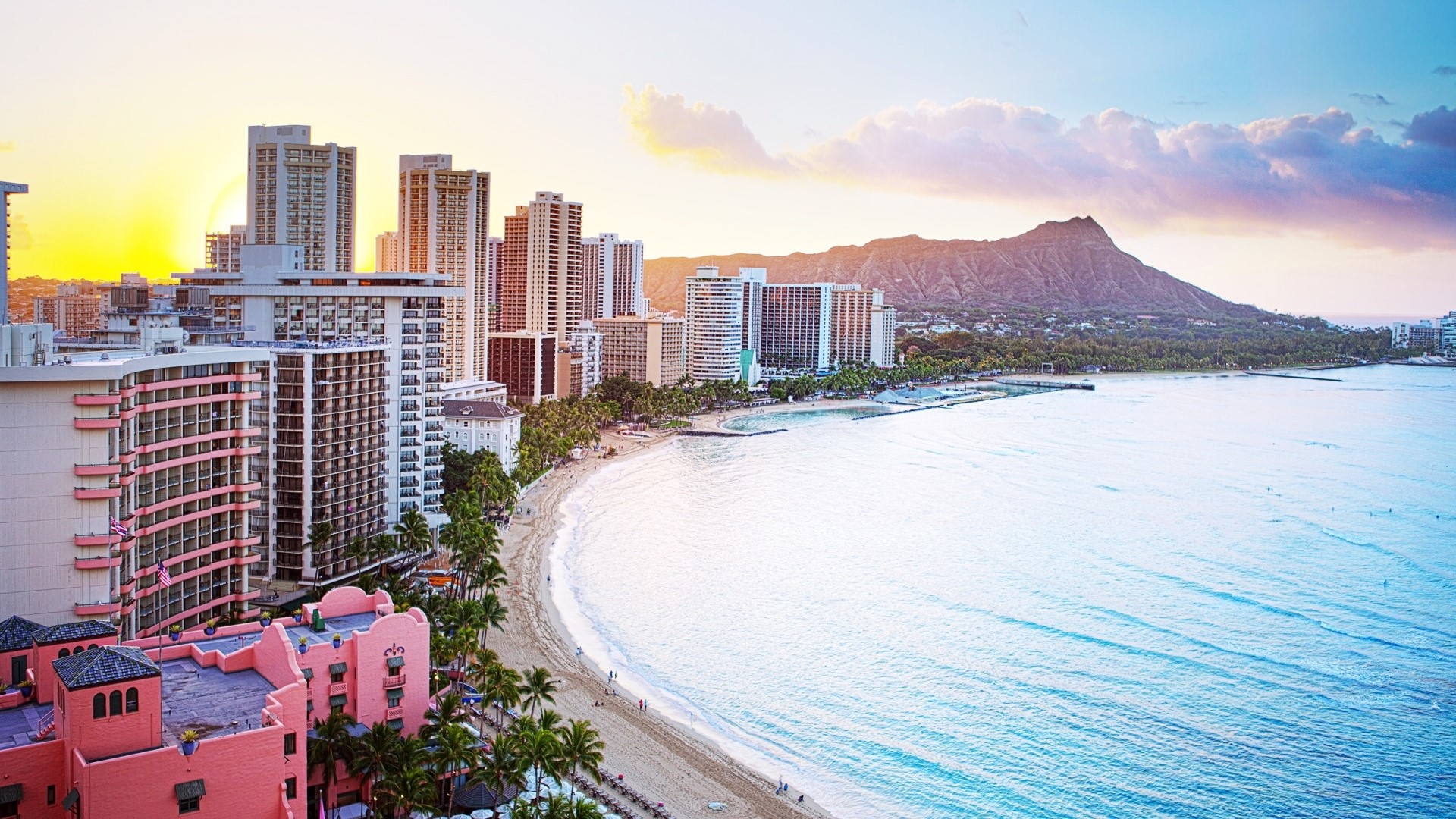 Waikiki Beach and Diamond Head, Hawaii HD Wallpaper