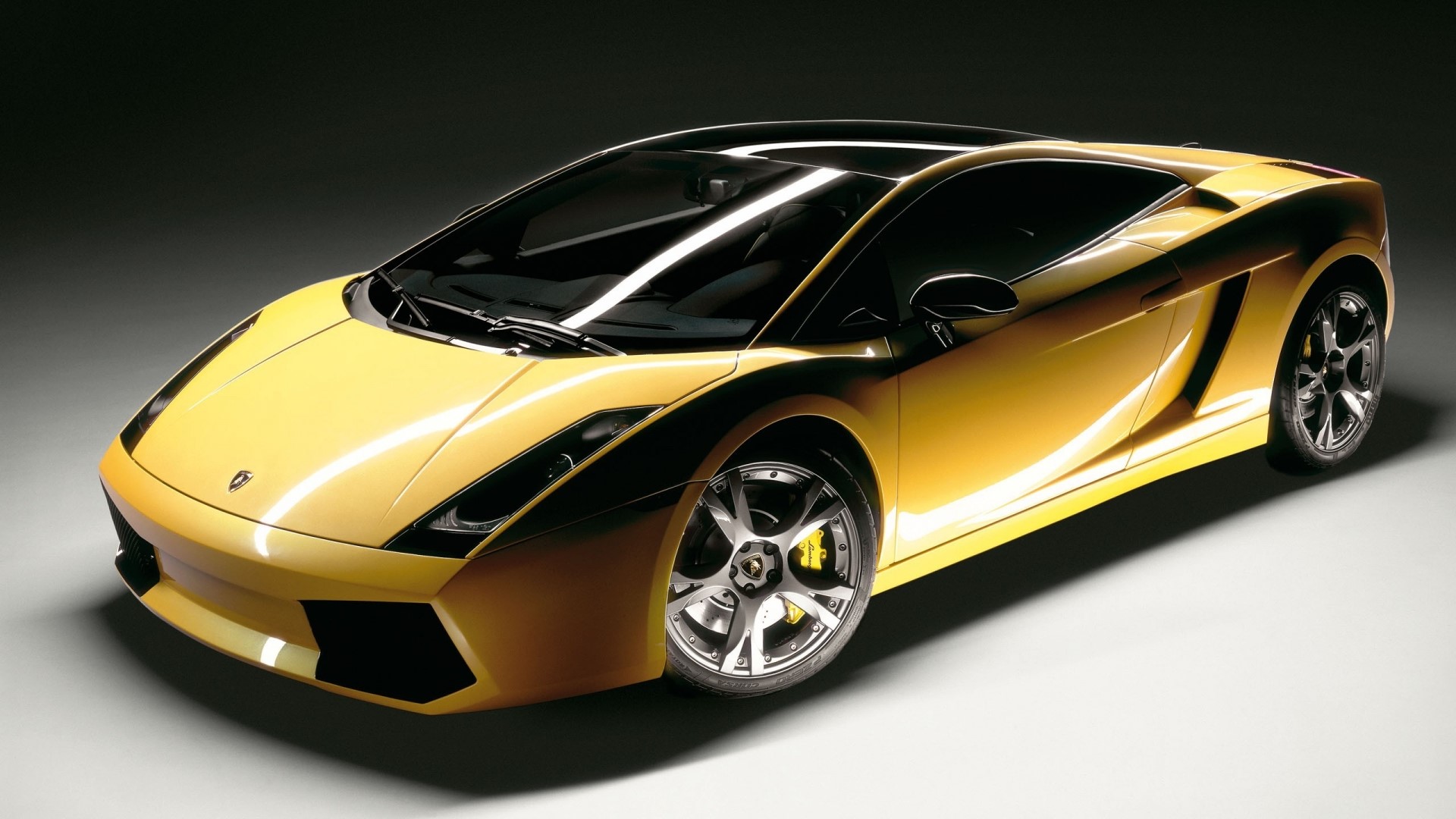 Yellow Lamborghini car HD Wallpaper