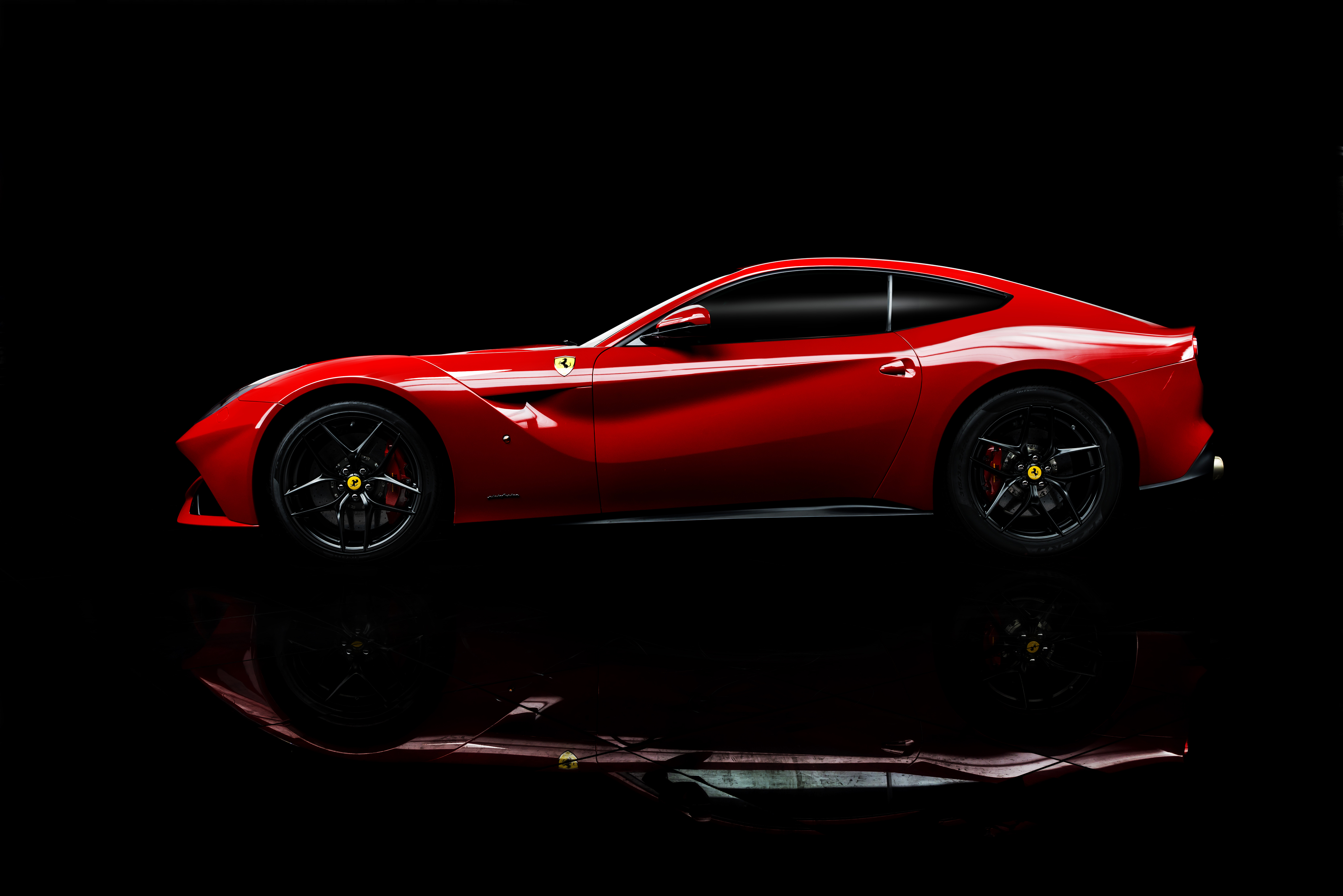 4K Ferrari F12berlinetta HD Wallpaper