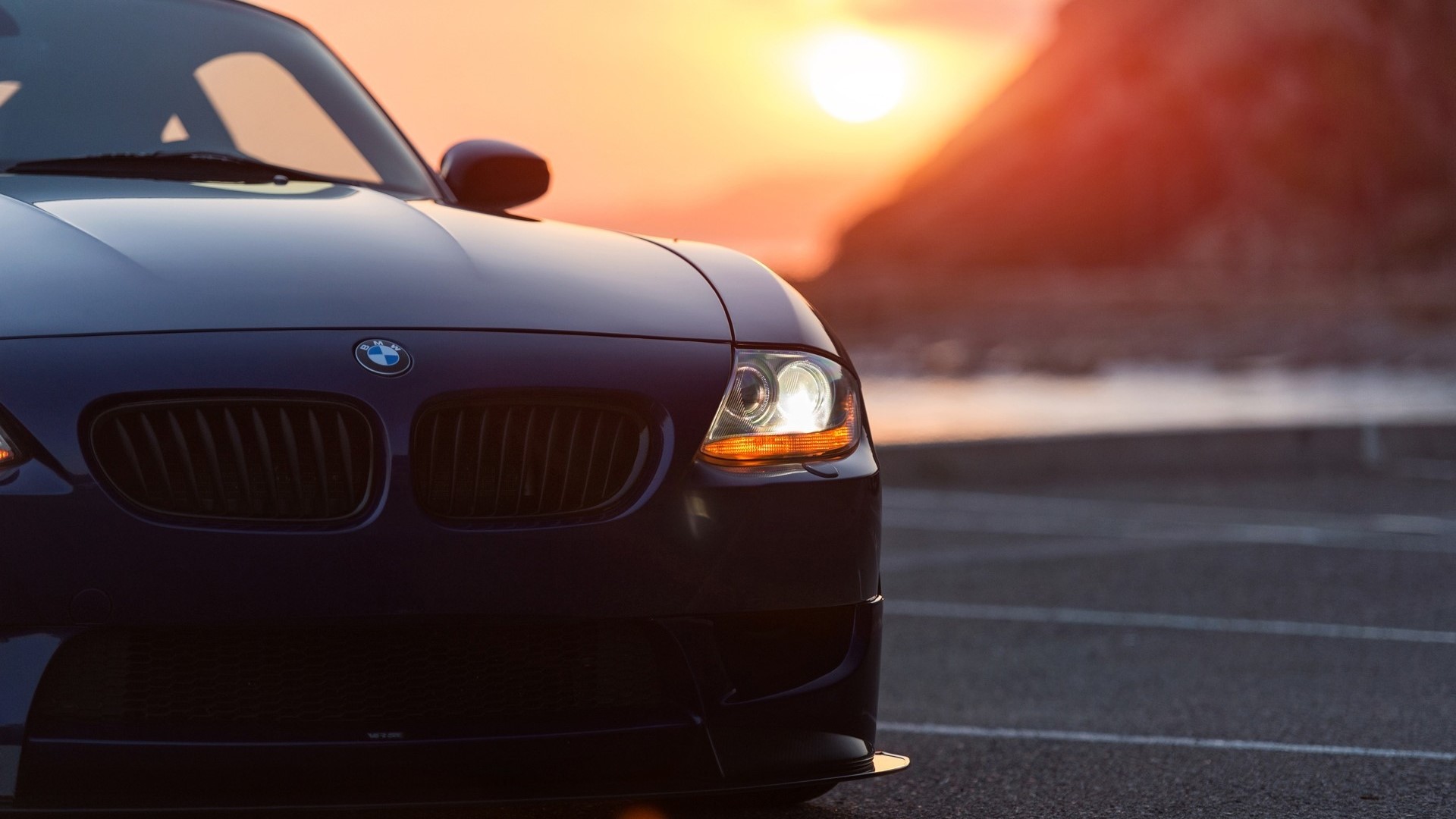 BMW Z4 Roadster at Sunset HD Wallpaper