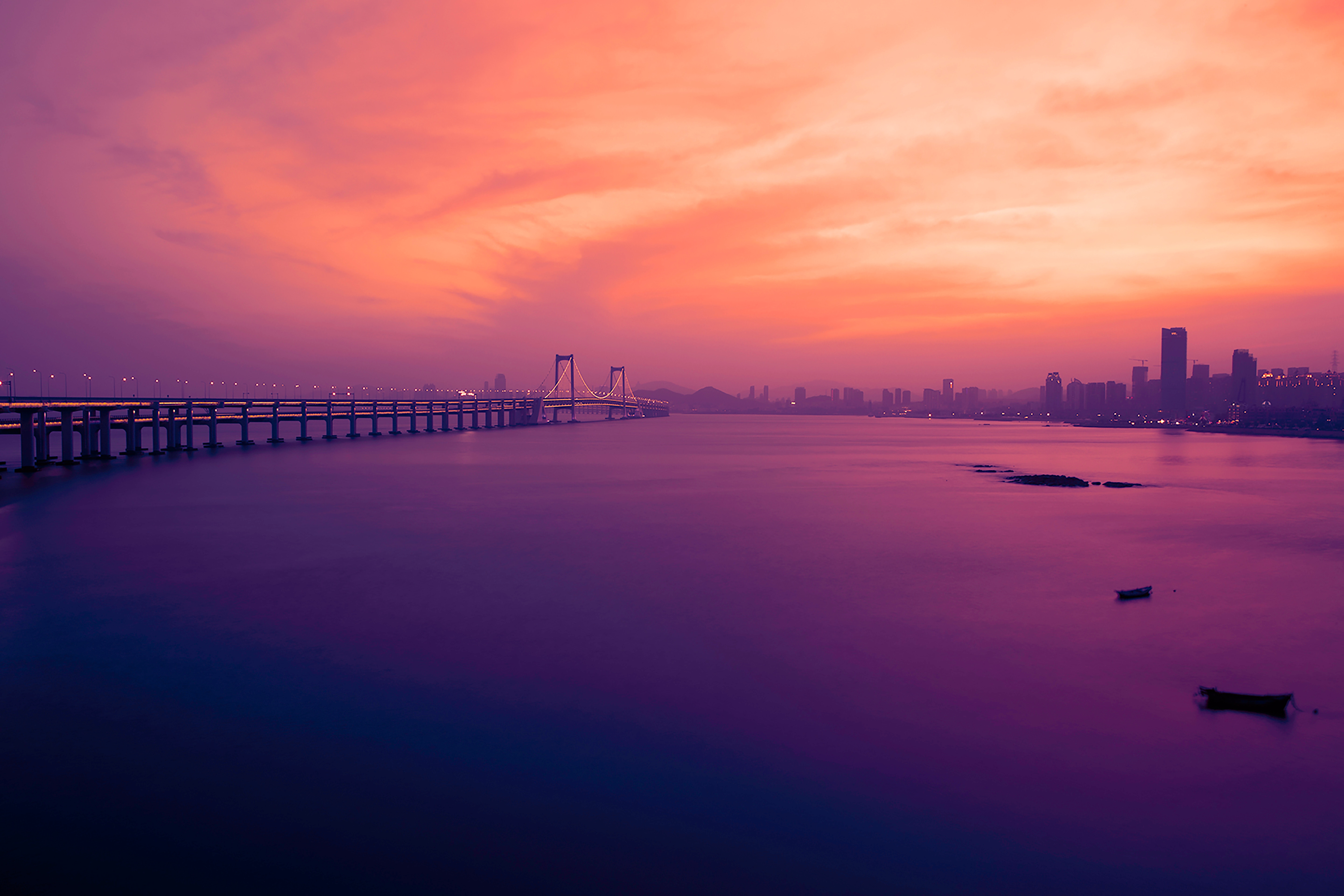 Sunset over Xinghai Bay Bridge in Dalian, China HD Wallpaper