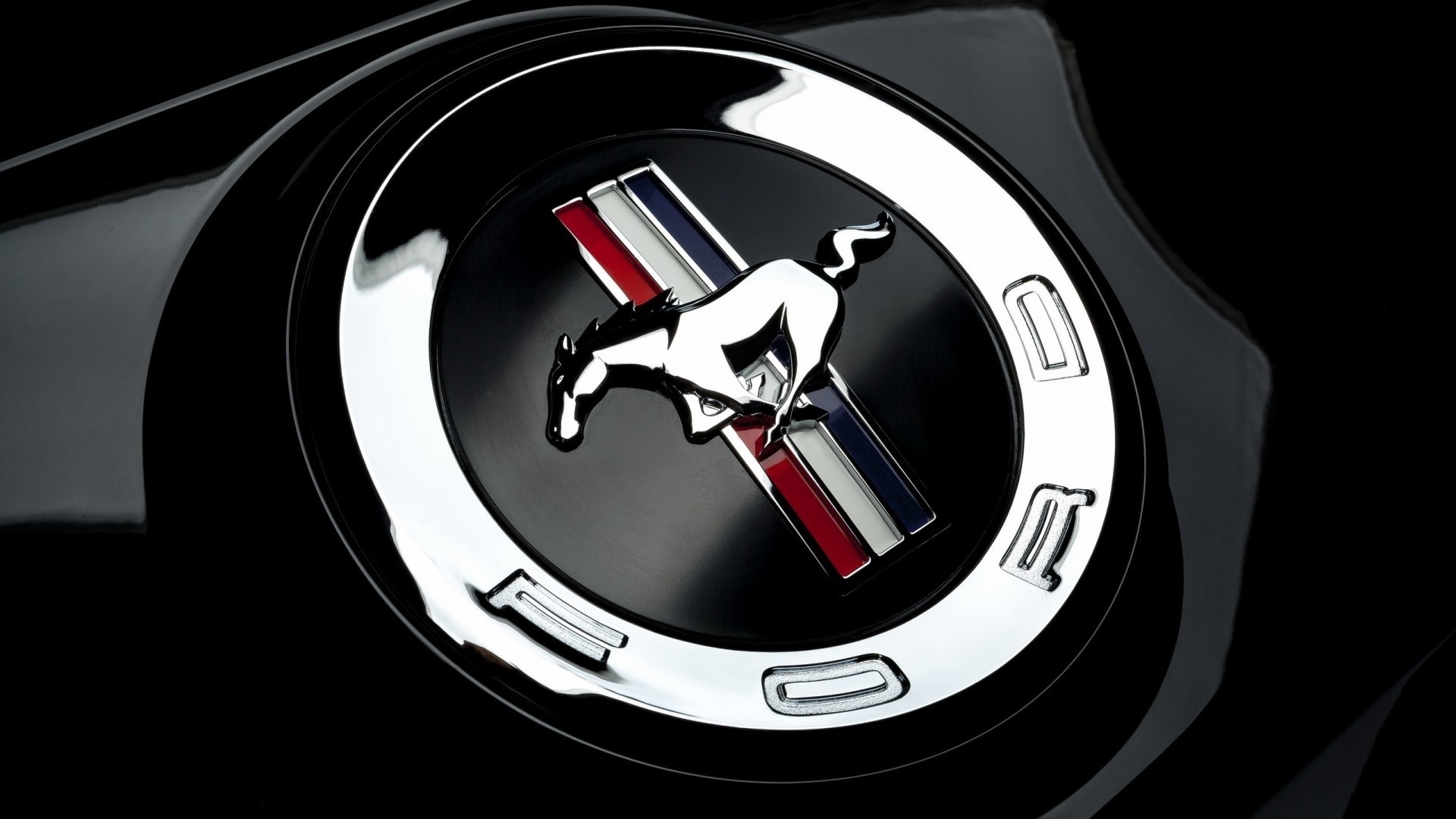 Ford Mustang running horse badge emblem HD Wallpaper
