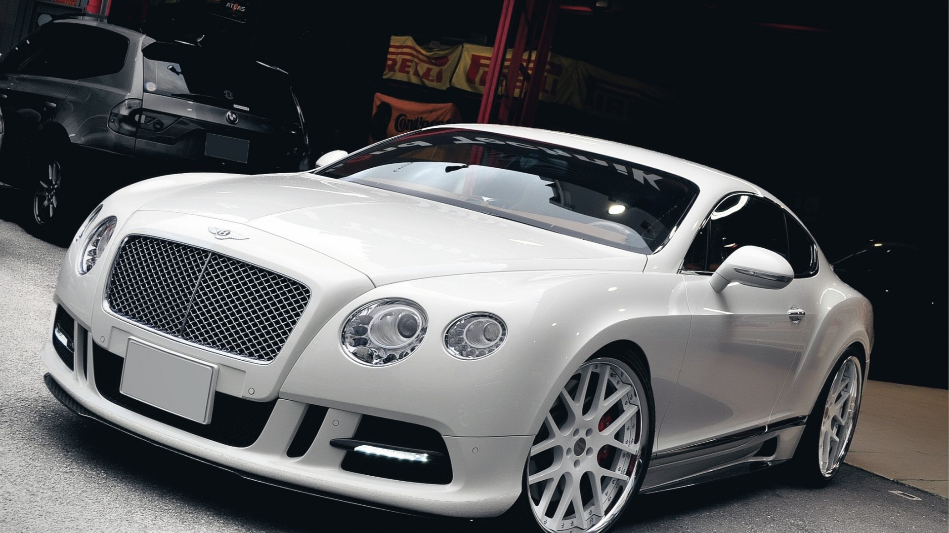 White Bentley Continental GT HD Wallpaper