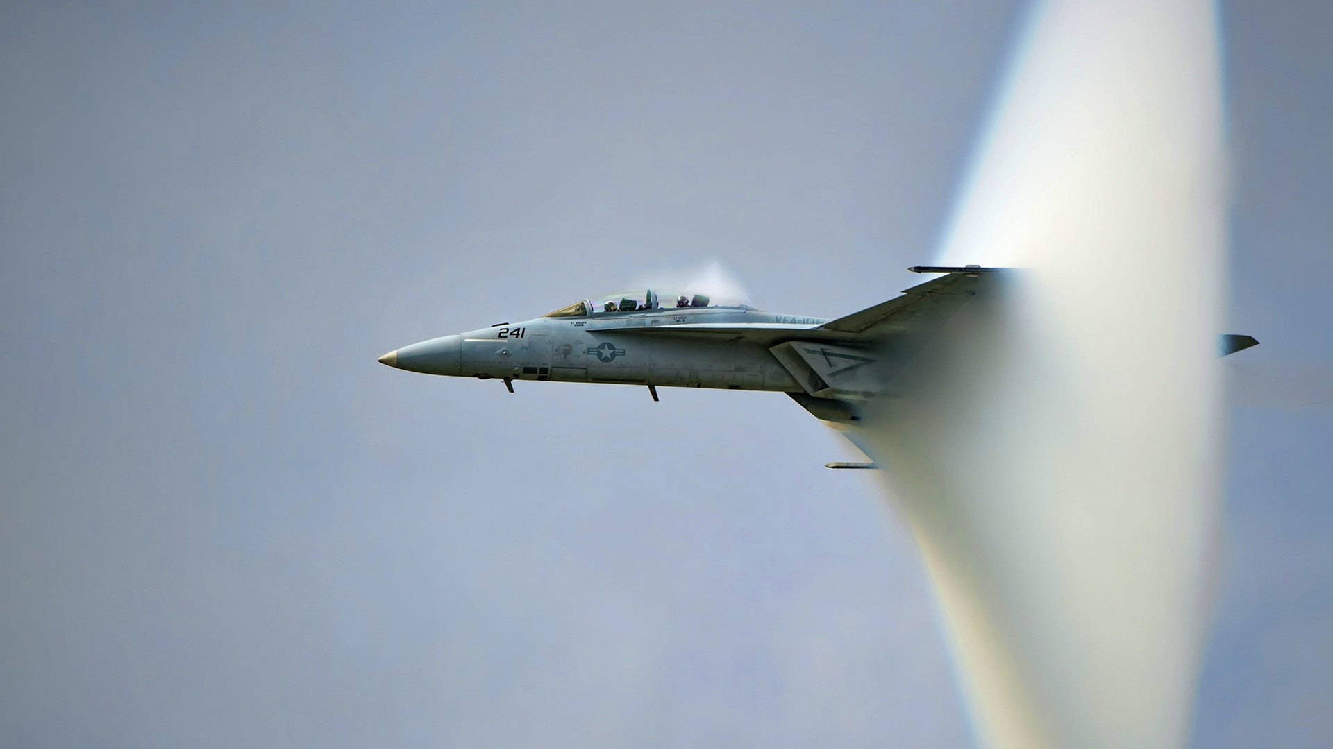 F/A-18E Super Hornet breaking the sound barrier HD Wallpaper