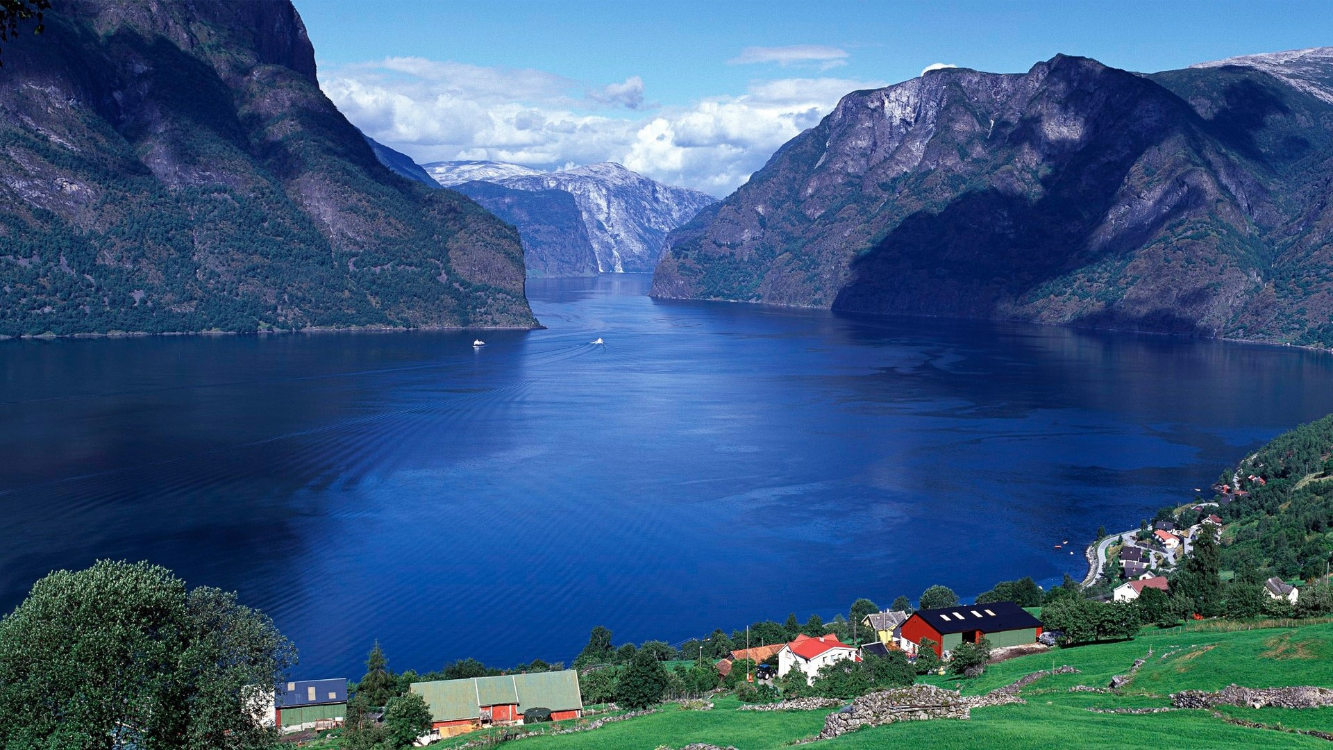 Aurlandsfjord, Norway HD Wallpaper